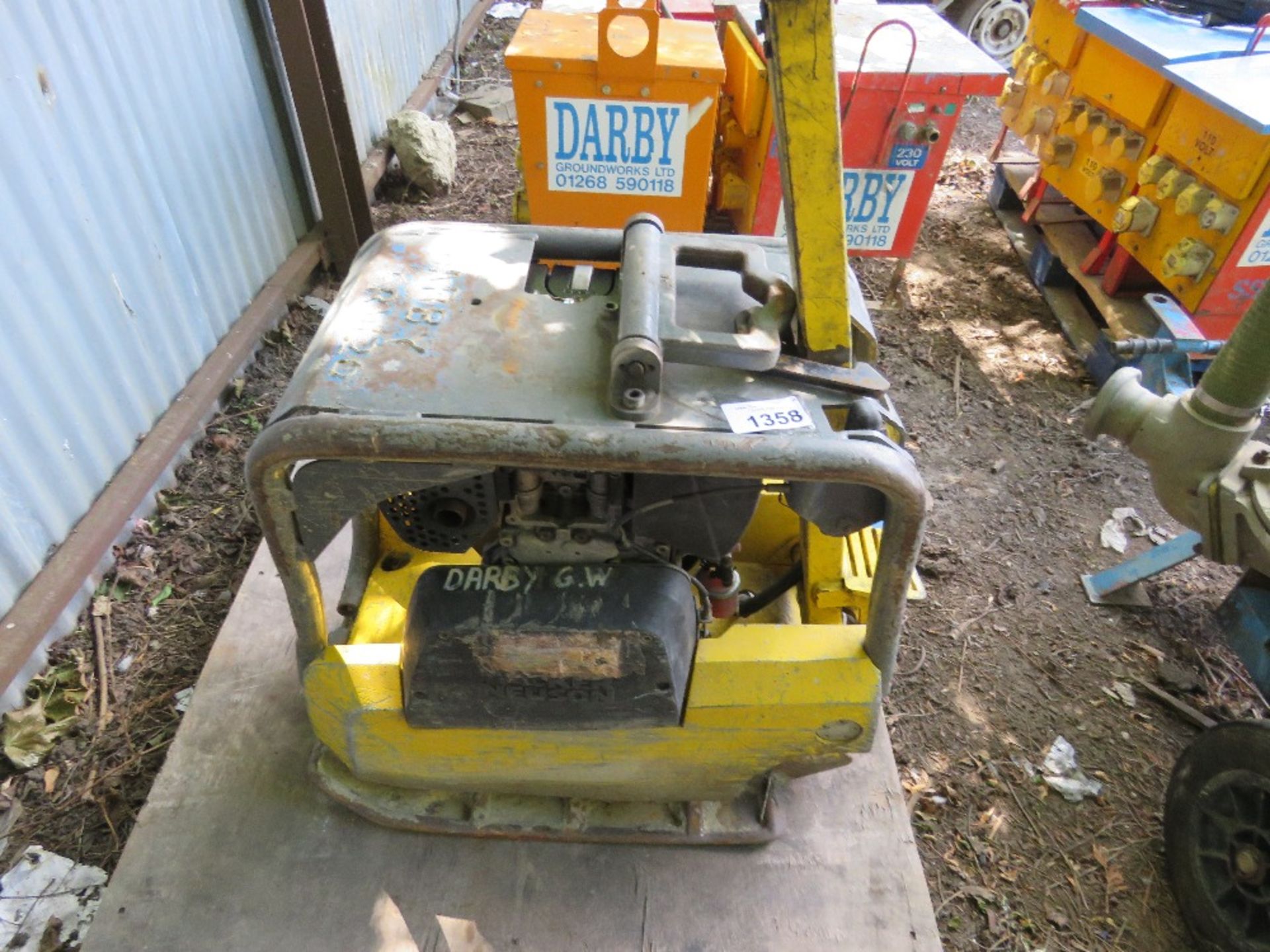 WACKER NEUSON DIESEL ENGINED COMPACTION PLATE. DIRECT FROM A LOCAL GROUNDWORKS COMPANY AS PART OF - Image 2 of 4