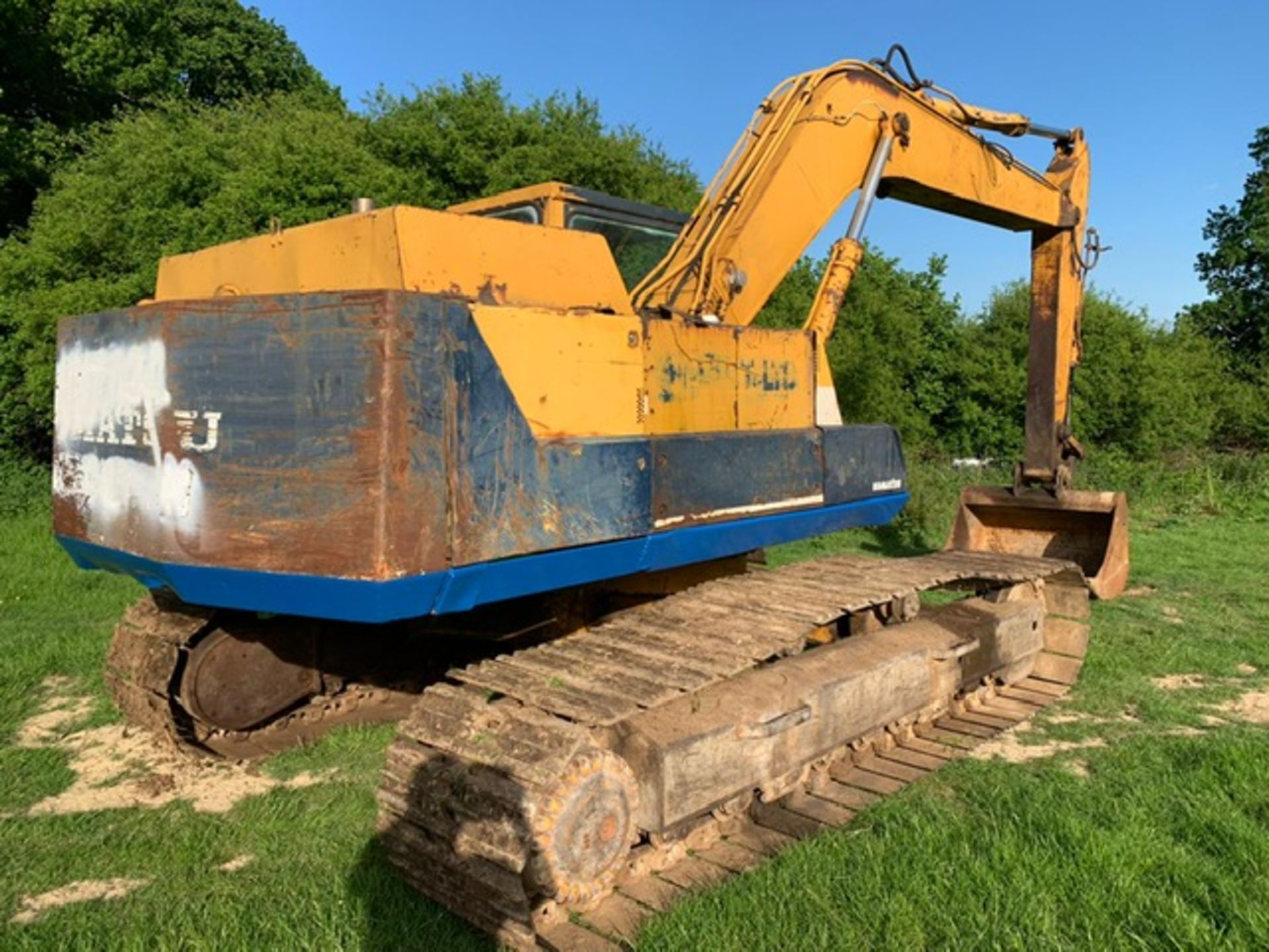 KOMATSU PC210 STEEL TRACKED EXCAVATOR - Image 2 of 7