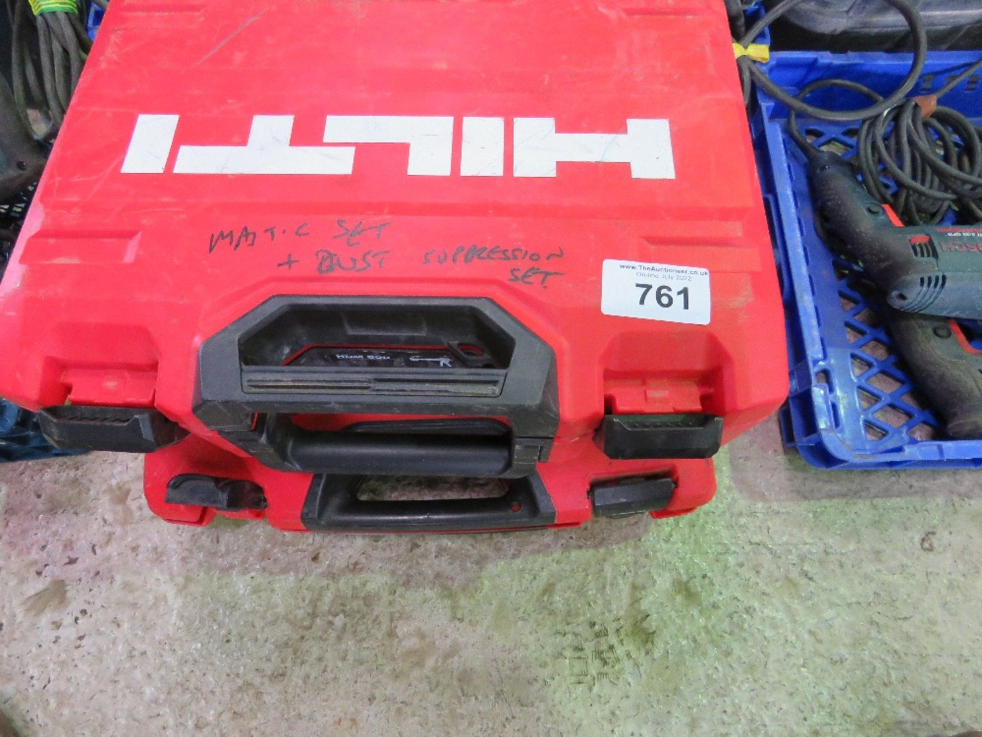 HILTI MASTIC GUN SET AND DUST SUPRESSION SET THIS LOT IS SOLD UNDER THE AUCTIONEERS MARGIN SCHEME,