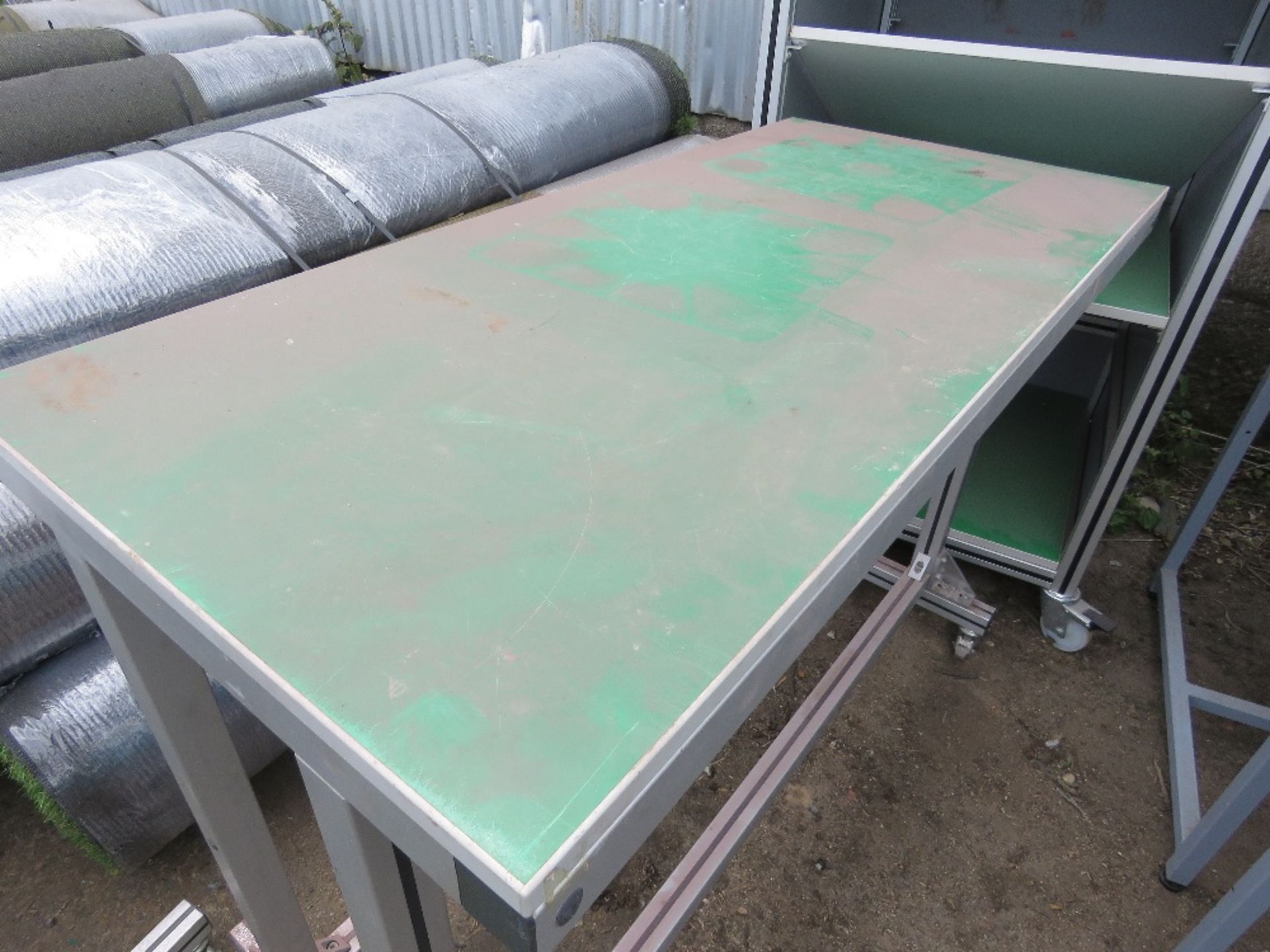 3 X GREEN TOPPED TABLES/CABINET EX LABORATORY. THIS LOT IS SOLD UNDER THE AUCTIONEERS MARGIN SCHEM - Image 3 of 4