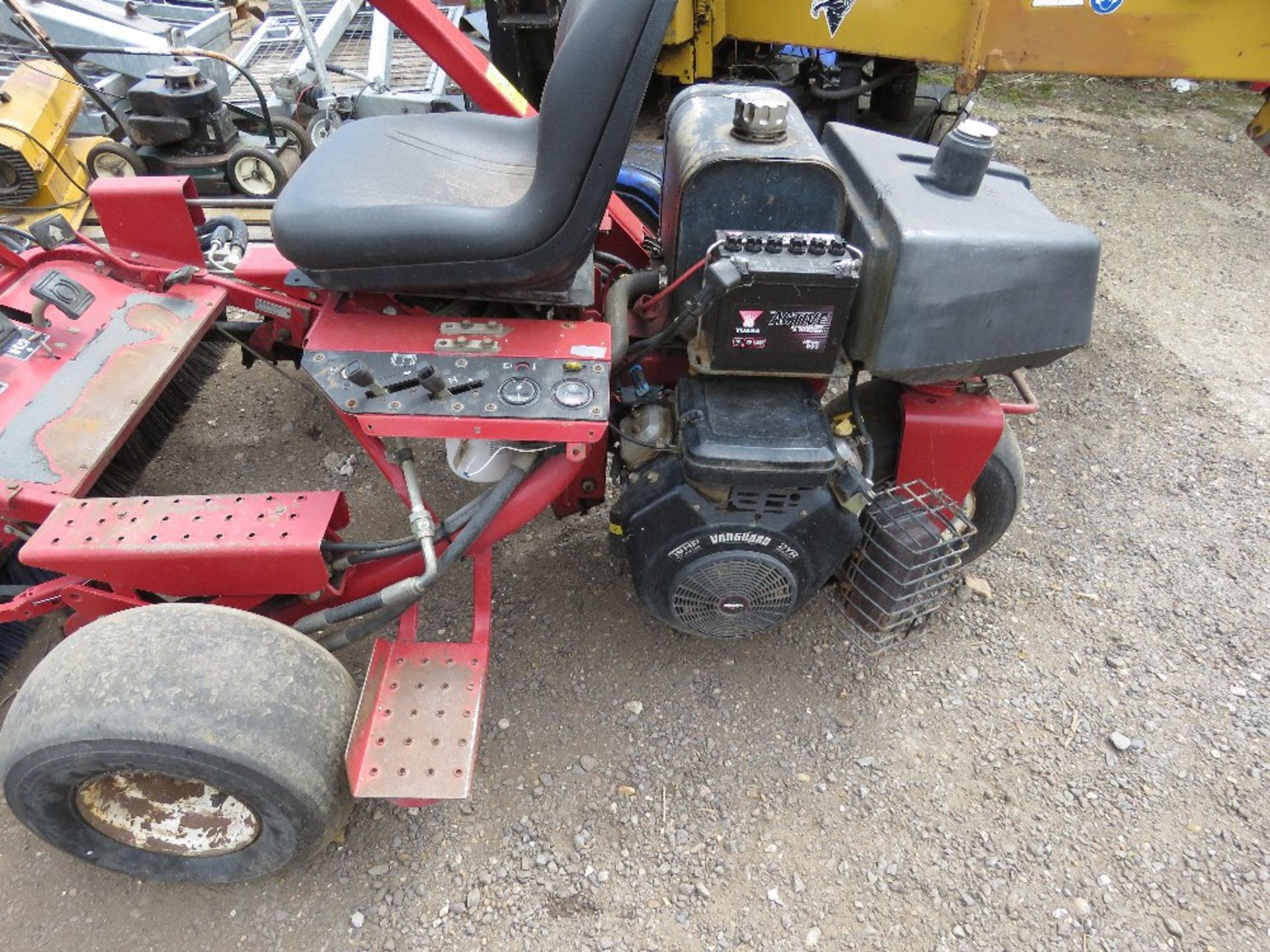 TORO GREENSMASTER 3050 WITH ROTARY POWER BRUSH ATTACHMENT. PETROL ENGINED. - Image 3 of 5