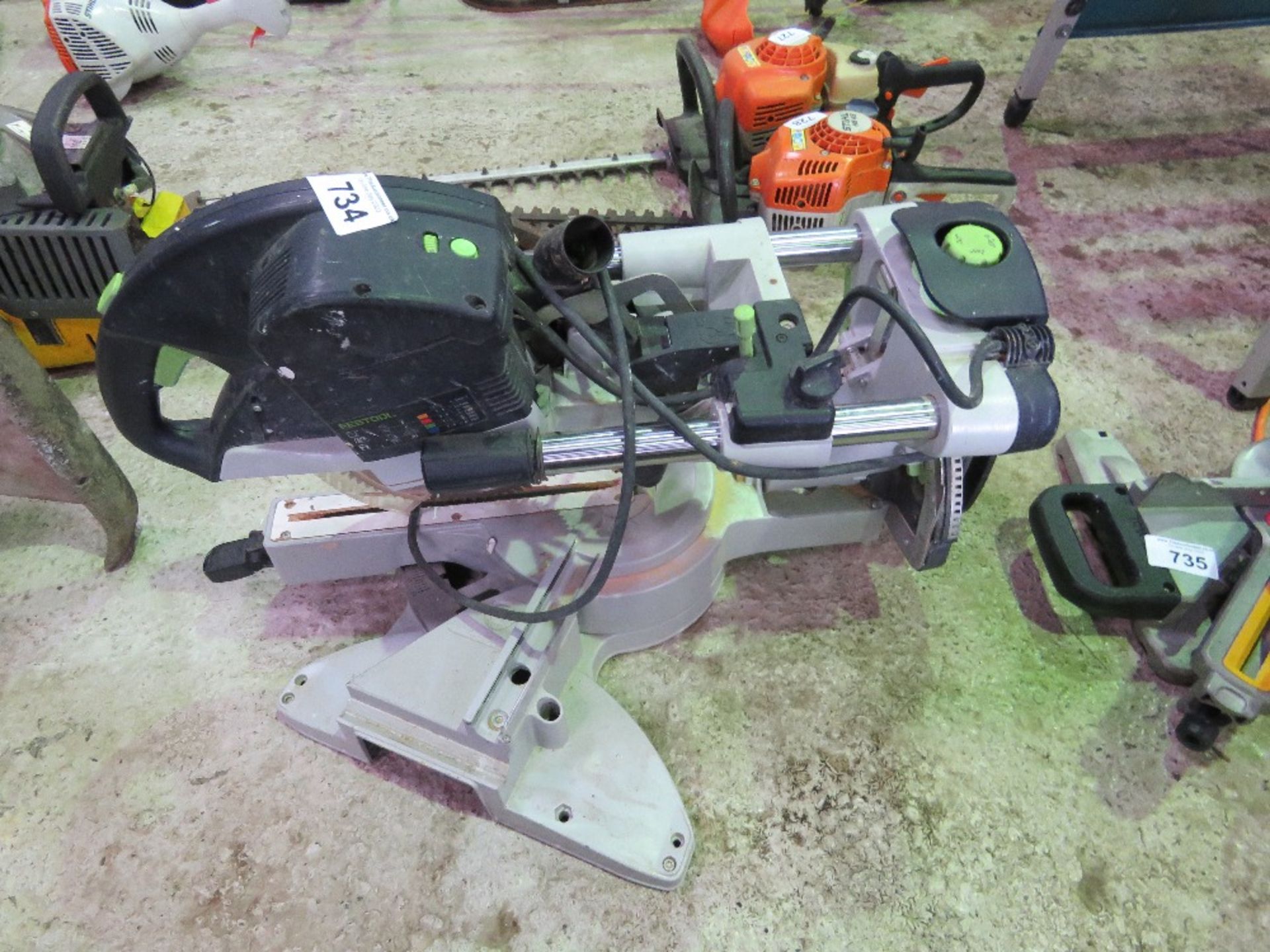 FESTOOL 240V COMPOUND MITRE SAW THIS LOT IS SOLD UNDER THE AUCTIONEERS MARGIN SCHEME, THEREFORE NO