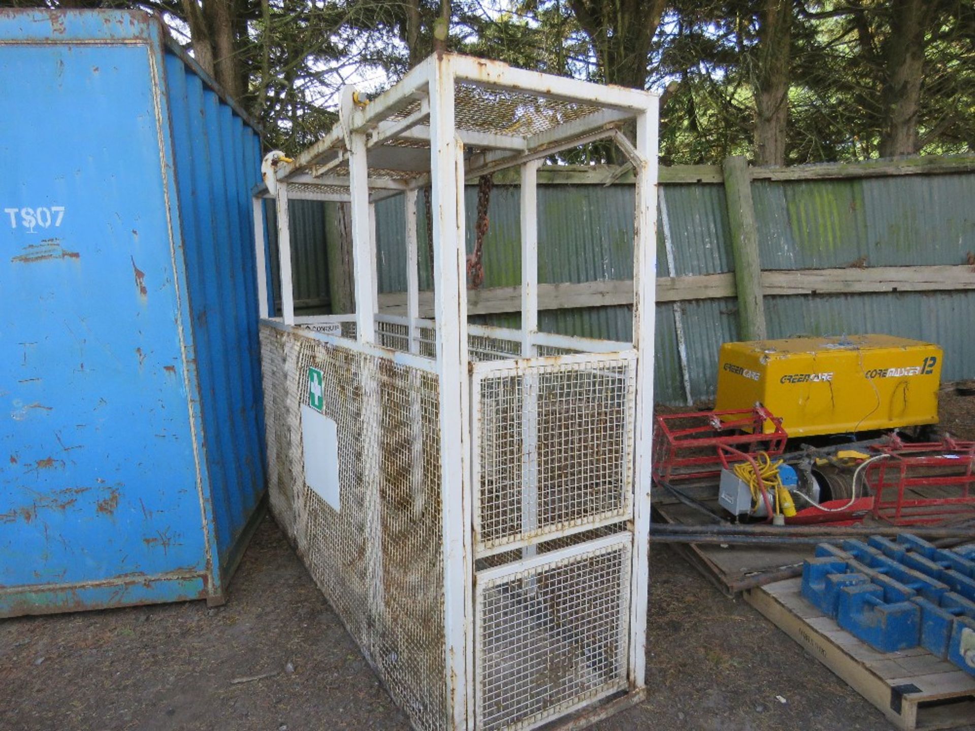 CONQUIP CRANE MOUNTED PERSONNEL EVACUATION CAGE, 2.56M LENGTH APPROX. - Image 3 of 3
