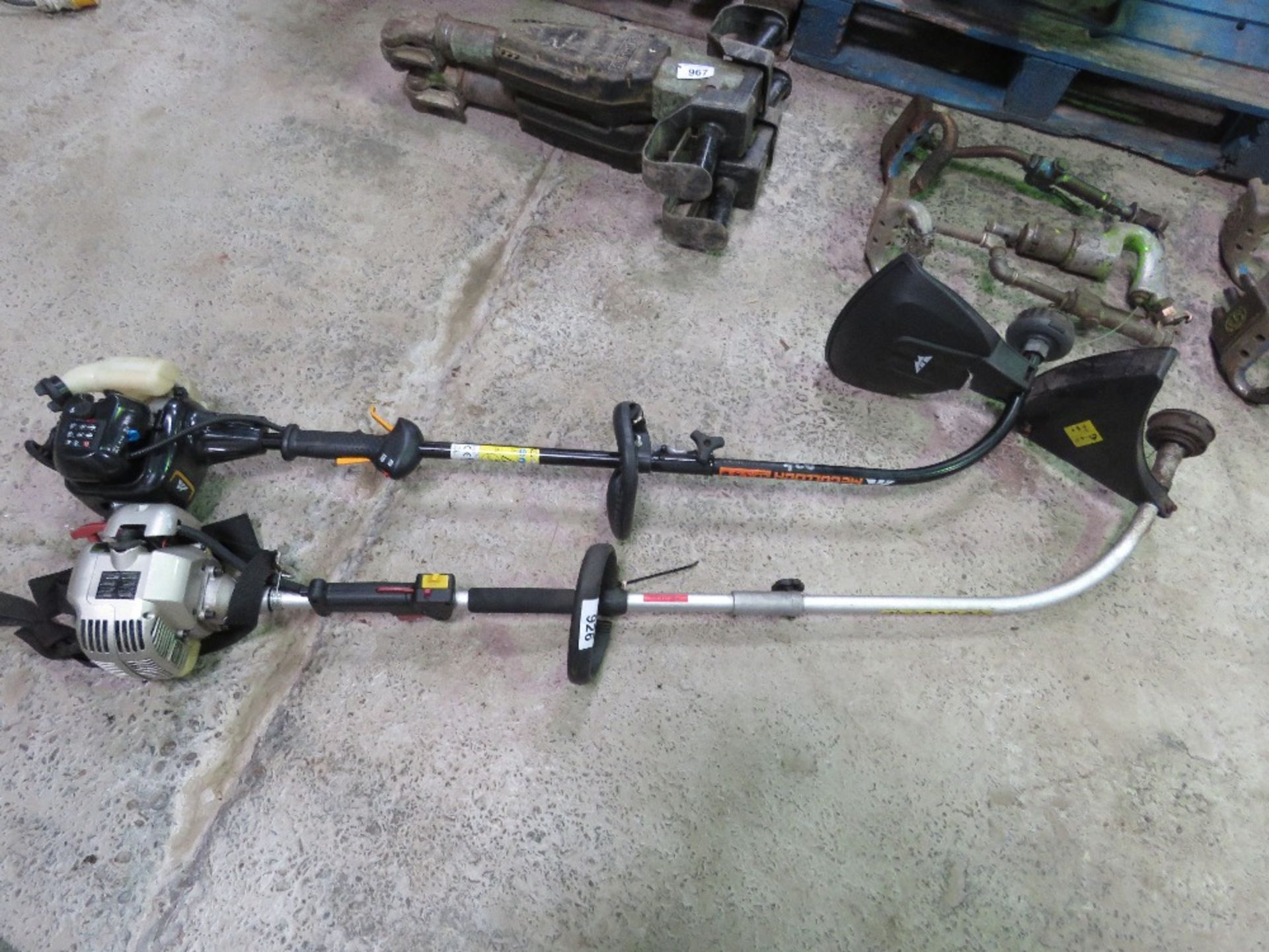 2 X PETROL STRIMMERS. THIS LOT IS SOLD UNDER THE AUCTIONEERS MARGIN SCHEME, THEREFORE NO VAT WILL BE - Image 3 of 5