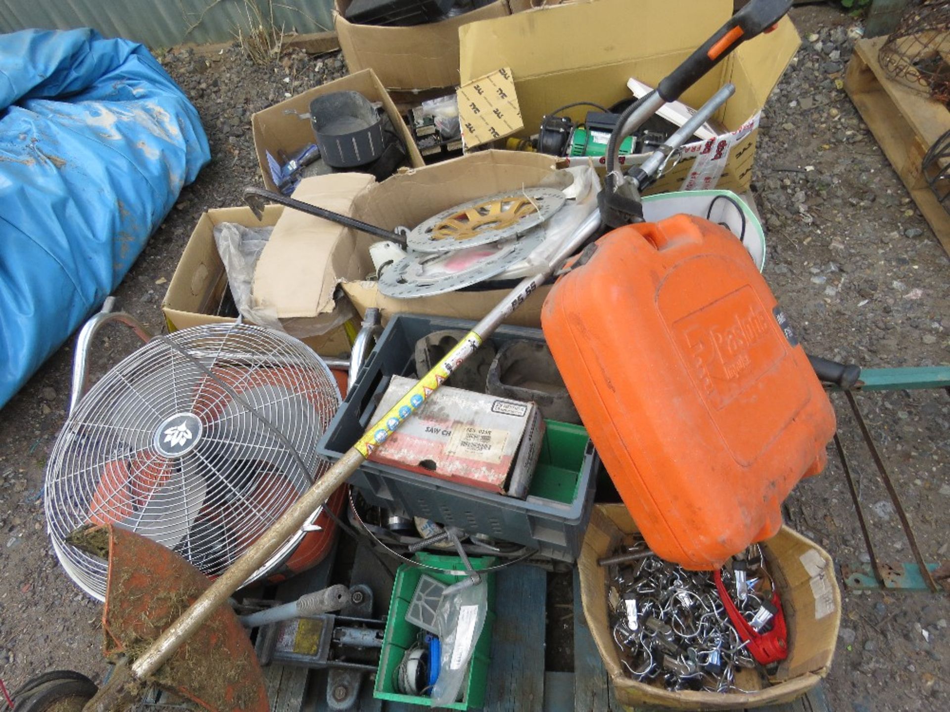 3 X PALLETS OF ASSORTED WORKSHOP CLEARANCE ITEMS. THIS LOT IS SOLD UNDER THE AUCTIONEERS MARGIN SCHE - Image 5 of 6
