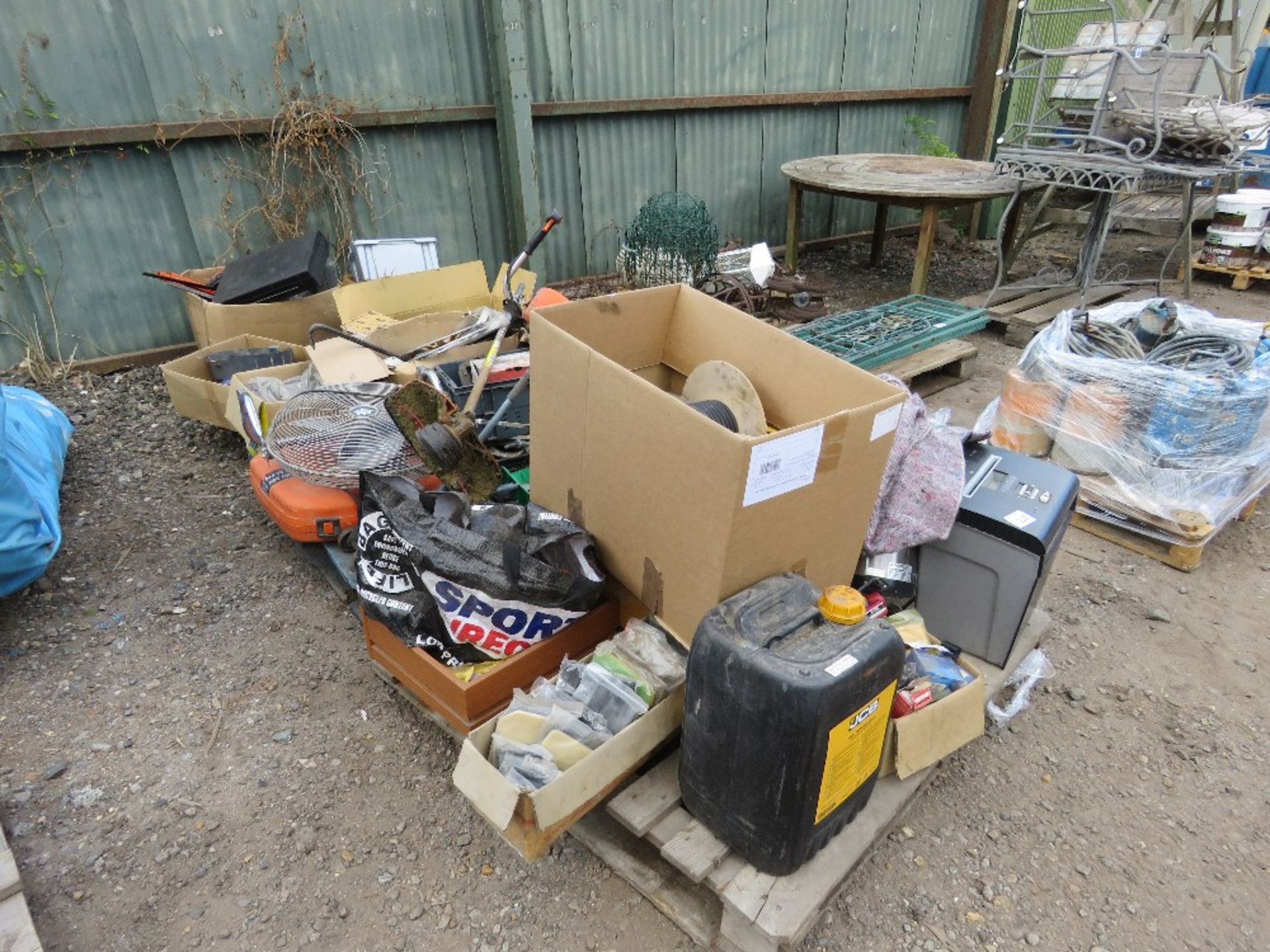 3 X PALLETS OF ASSORTED WORKSHOP CLEARANCE ITEMS. THIS LOT IS SOLD UNDER THE AUCTIONEERS MARGIN SCHE