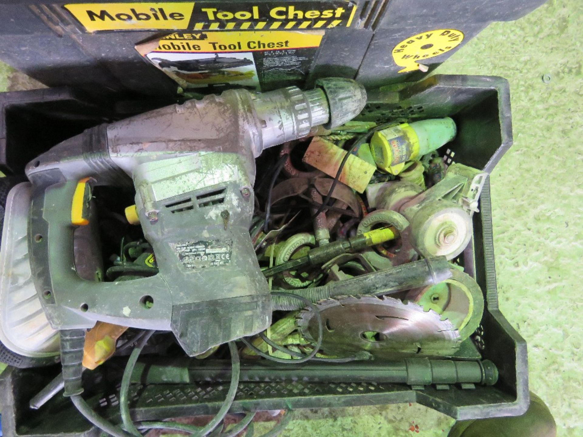 2X BOXES OF ASSORTED POWER TOOLS AND SUNDRIES THIS LOT IS SOLD UNDER THE AUCTIONEERS MARGIN SCHEME, - Image 3 of 6