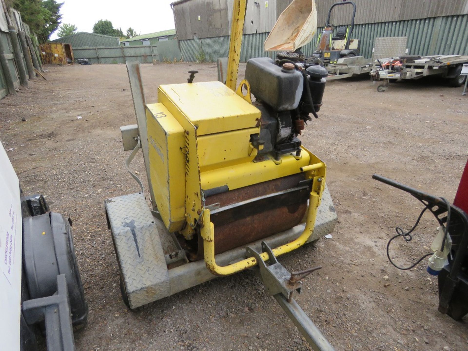 BOMAG HANDLE START ROLLER ON A TRAILER..NO HANDLE THEREFORE UNTESTED. - Image 3 of 6