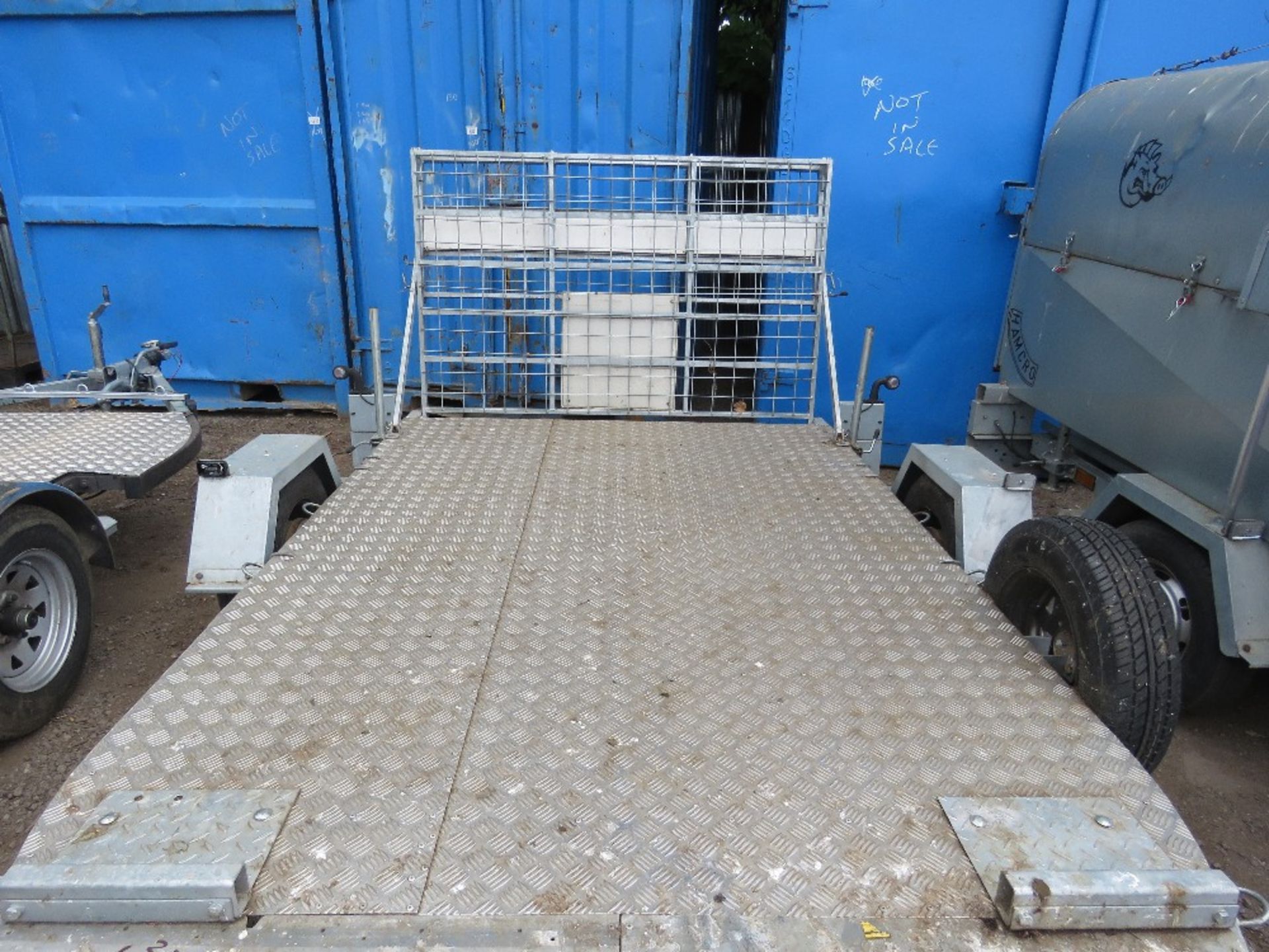 SINGLE AXLED QUAD BIKE / FLAT TRAILER 1.8M WIDE X 2.4M LENGTH BED APPROX. SOURCED FROM LIQUIDATION. - Image 3 of 5