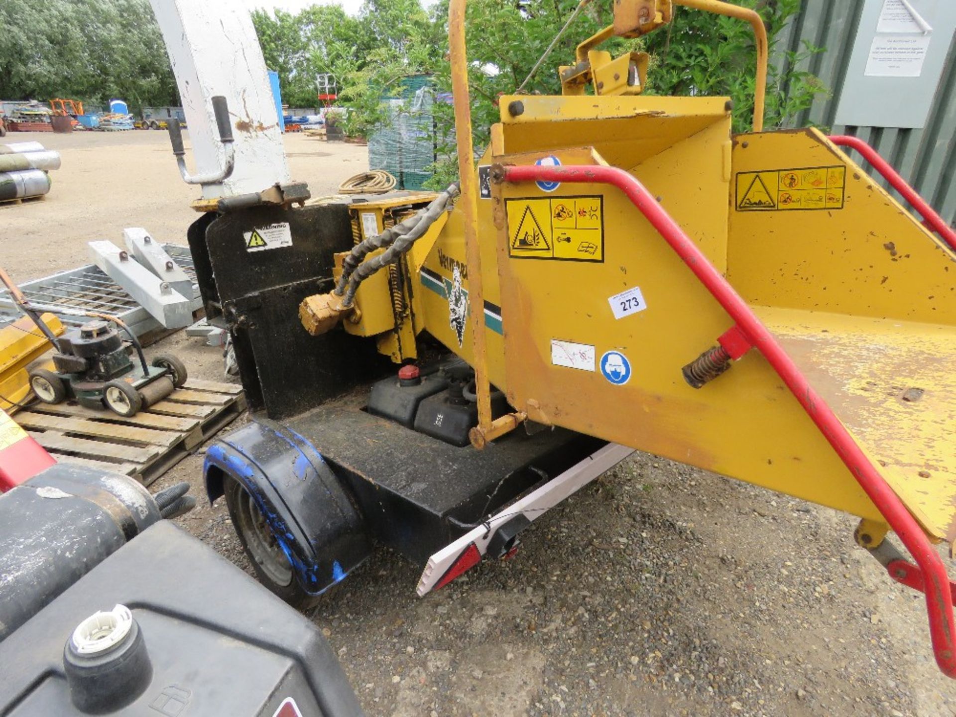 VERMEER PETROL ENGINED TOWED CHIPPER. WHEN TESTED WAS SEEN TO TURN OVER BUT NOT STATING (NO SPARK??)