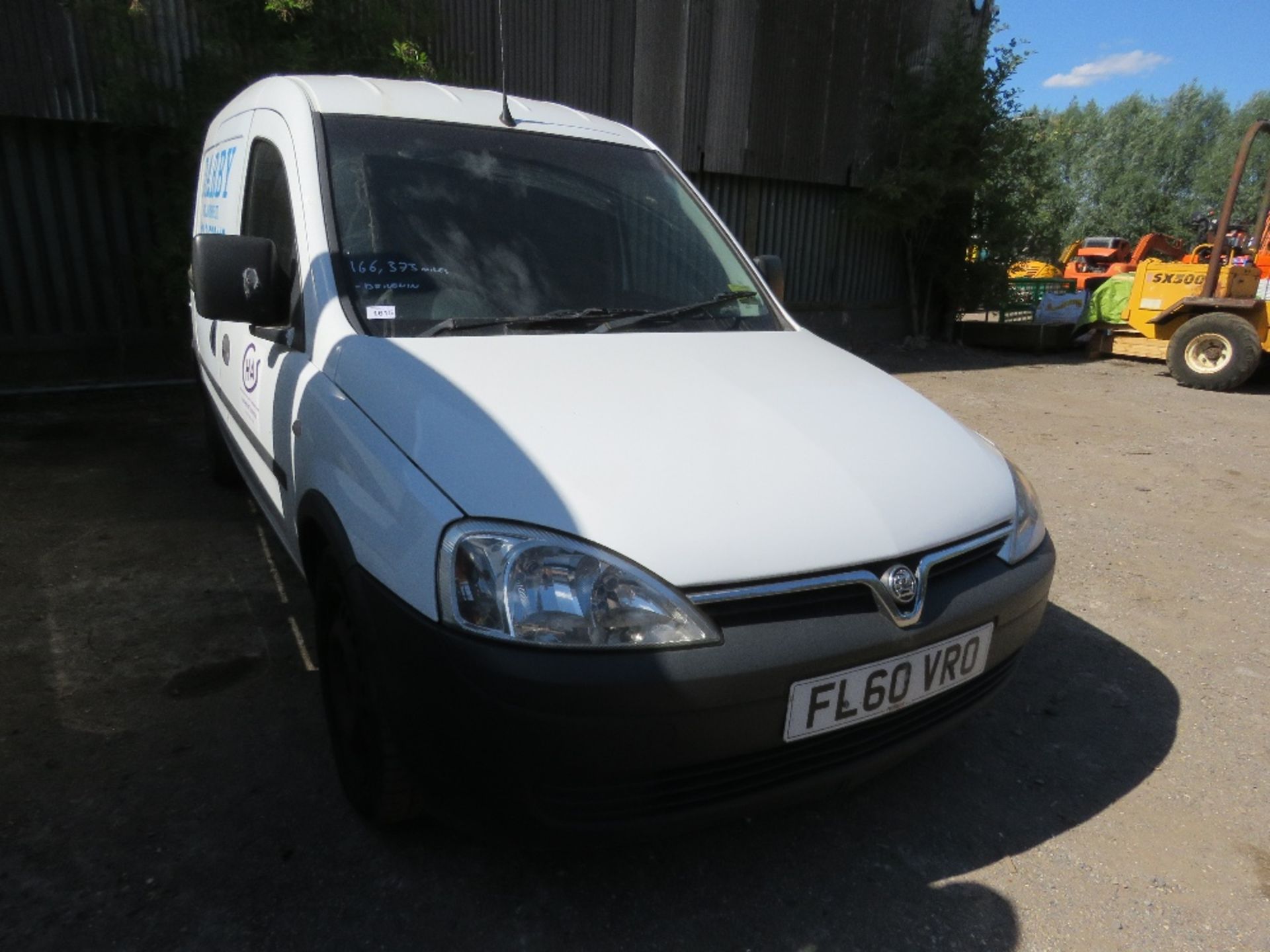 VAUXHALL COMBO VAN REG;FL60 VRO 166,373 WITH V5 TESTED TILL OCTOBER 2022. WHEN TESTED WAS SEEN T
