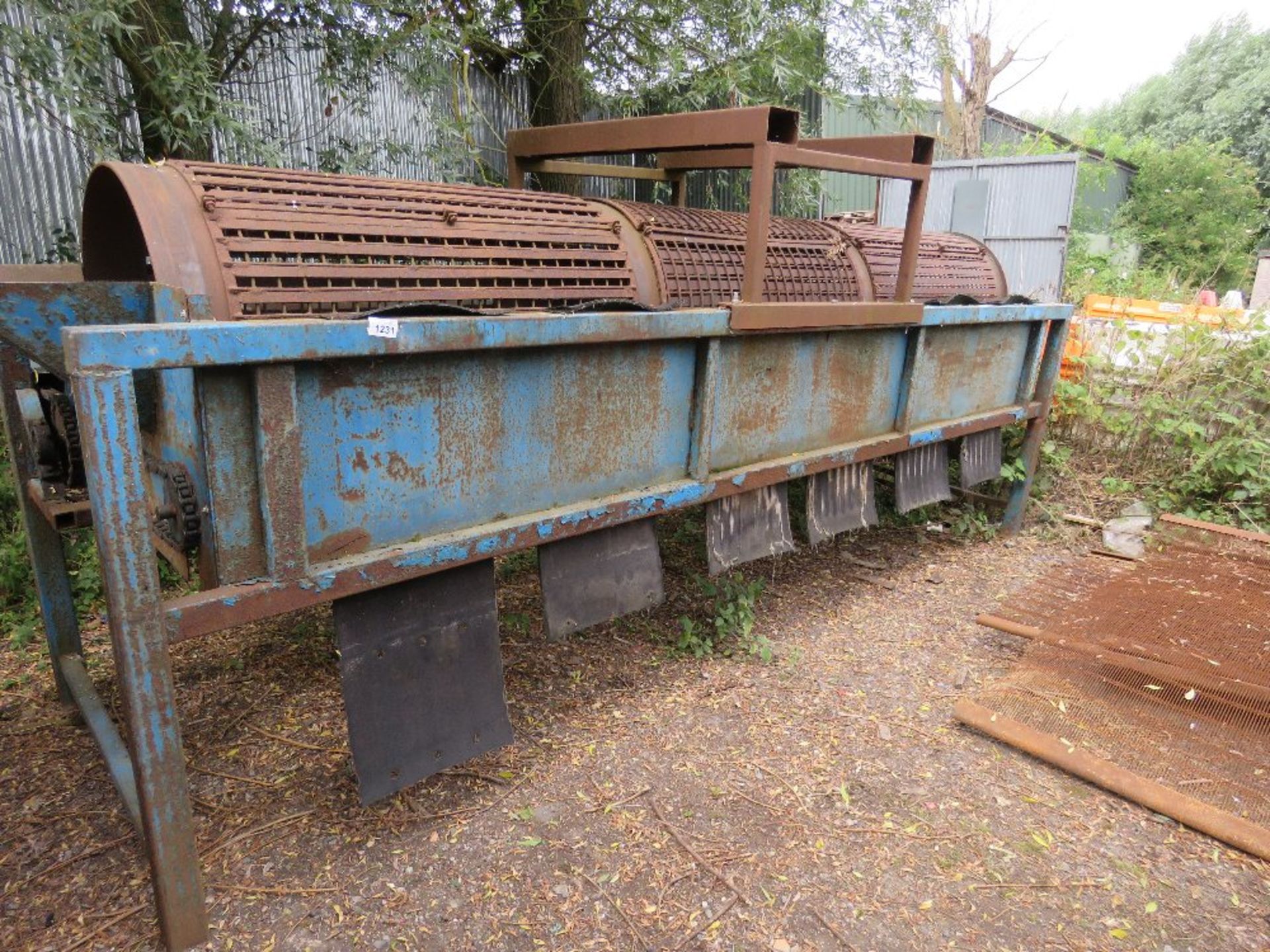 ROTARY BARREL SCREEN/WASHING PLANT, ELECTRIC POWERED, 13FT LENGTH APPROX. HAS BEEN SEEN TO RUN AND D - Image 5 of 6