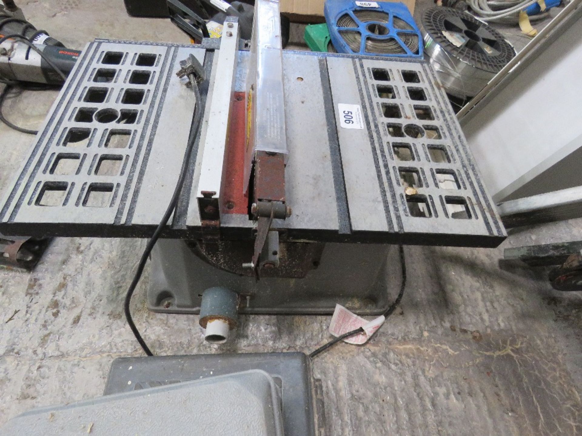 CLARKE 10" HOBBY SAW TABLE, 240VOLT. THIS LOT IS SOLD UNDER THE AUCTIONEERS MARGIN SCHEME, THEREFORE - Image 3 of 3