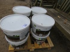 8 X TUBS OF JOHNSONS RED CEDAR WOOD STAIN. THIS LOT IS SOLD UNDER THE AUCTIONEERS MARGIN SCHEME, THE