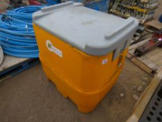TECHNEAT TANKS SMALL PLASTIC FUEL TANK WITH ELECTRIC PUMP AND HOSE. THIS LOT IS SOLD UNDER THE AUCTI