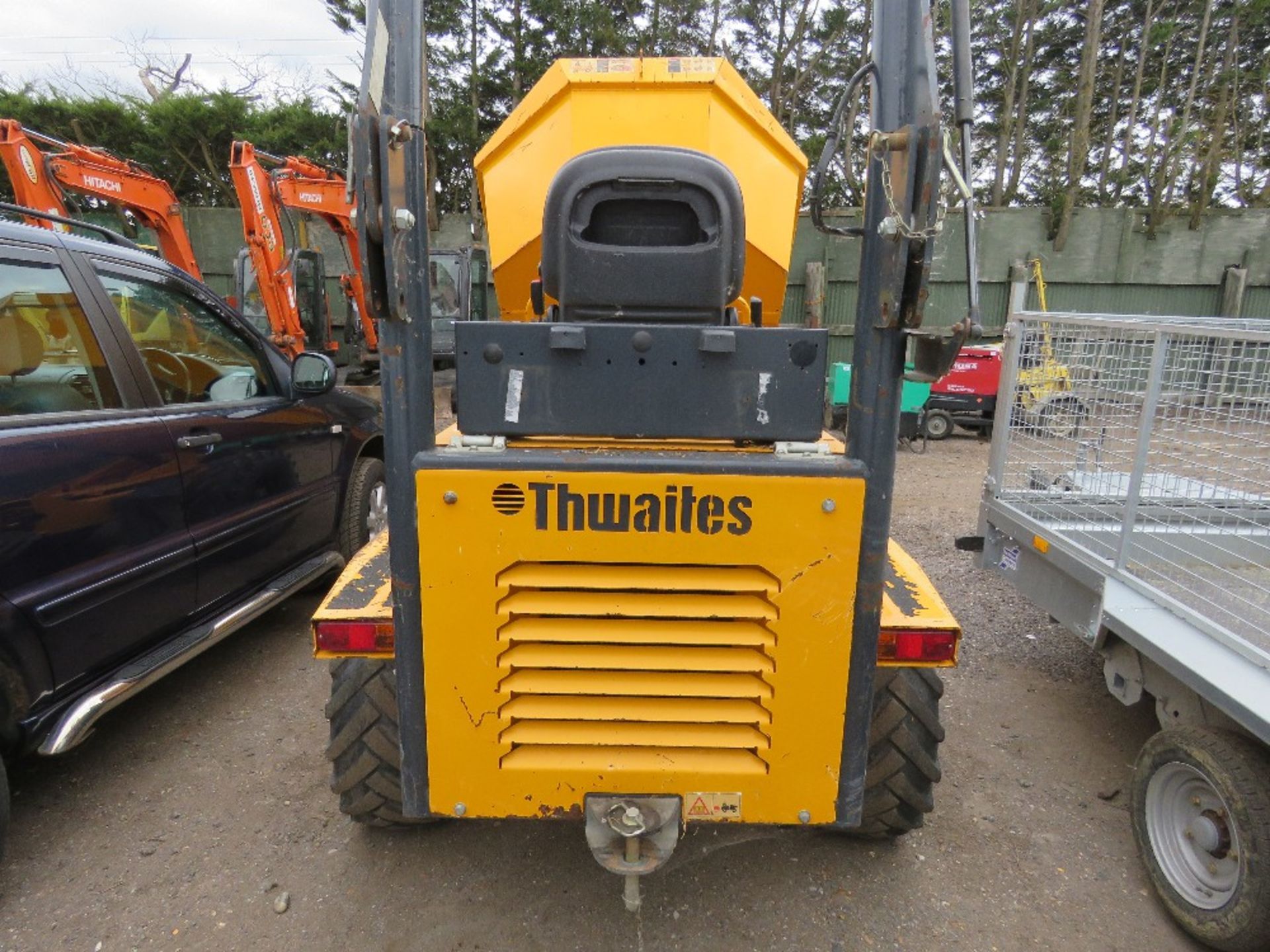 THWAITES 3 TONNE SWIVEL SKIP DUMPER, YEAR 2017 BUILD, 1497 REC HOURS. SN:SLCM573Z1711D7467. WHEN TE - Image 4 of 11