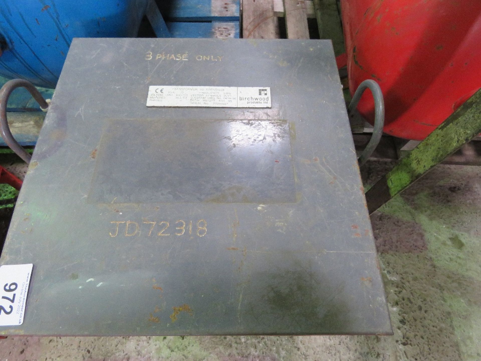 LARGE OUTPUT SITE TRANSFORMER. DIRECT FROM A LOCAL GROUNDWORKS COMPANY AS PART OF THEIR RESTRUCTU