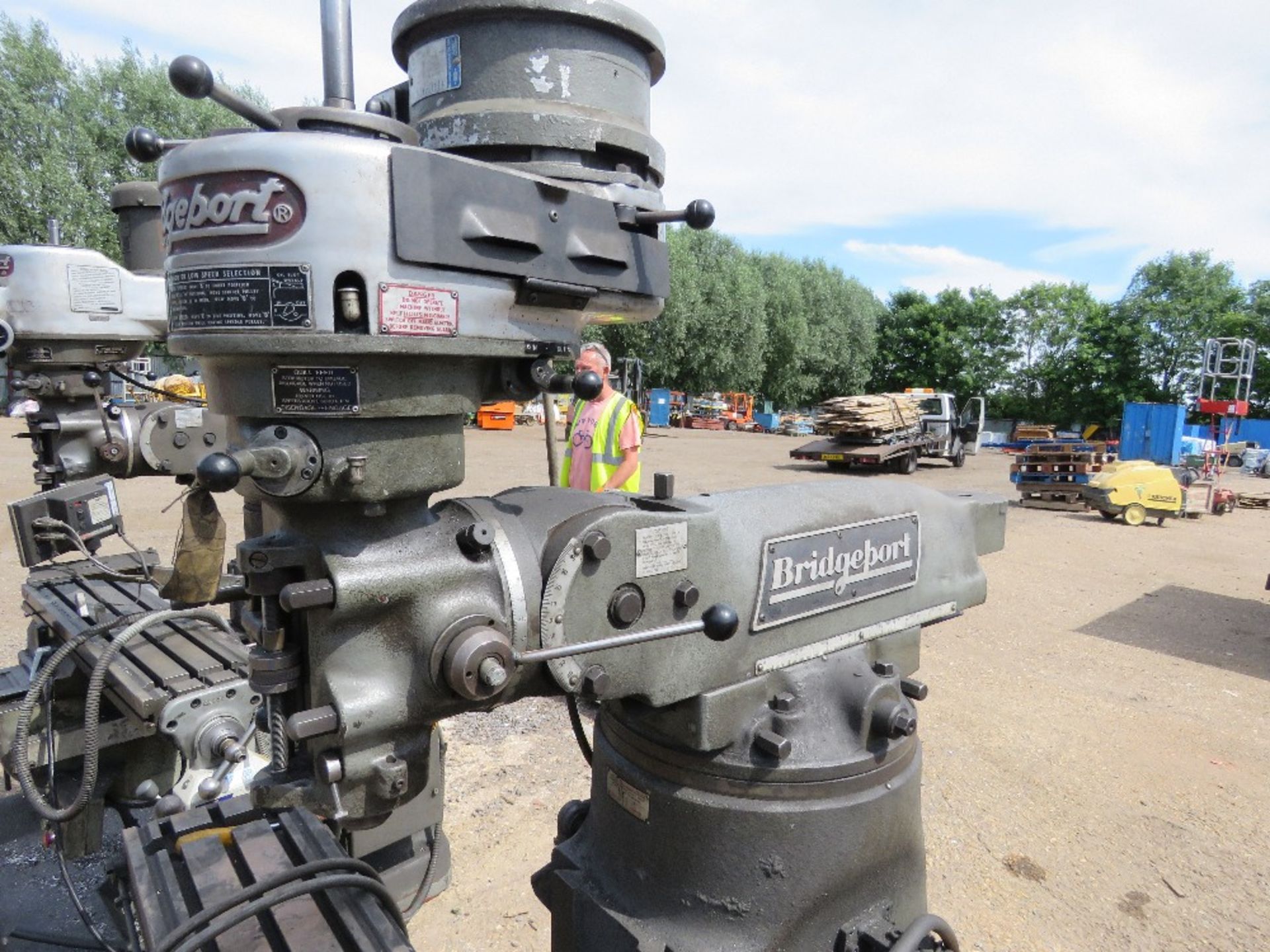 BRIDGEPORT MILLING MACHINE WITH CONTROLLER UNIT AS SHOWN. SOURCED FROM DEPOT CLOSURE. - Image 4 of 12