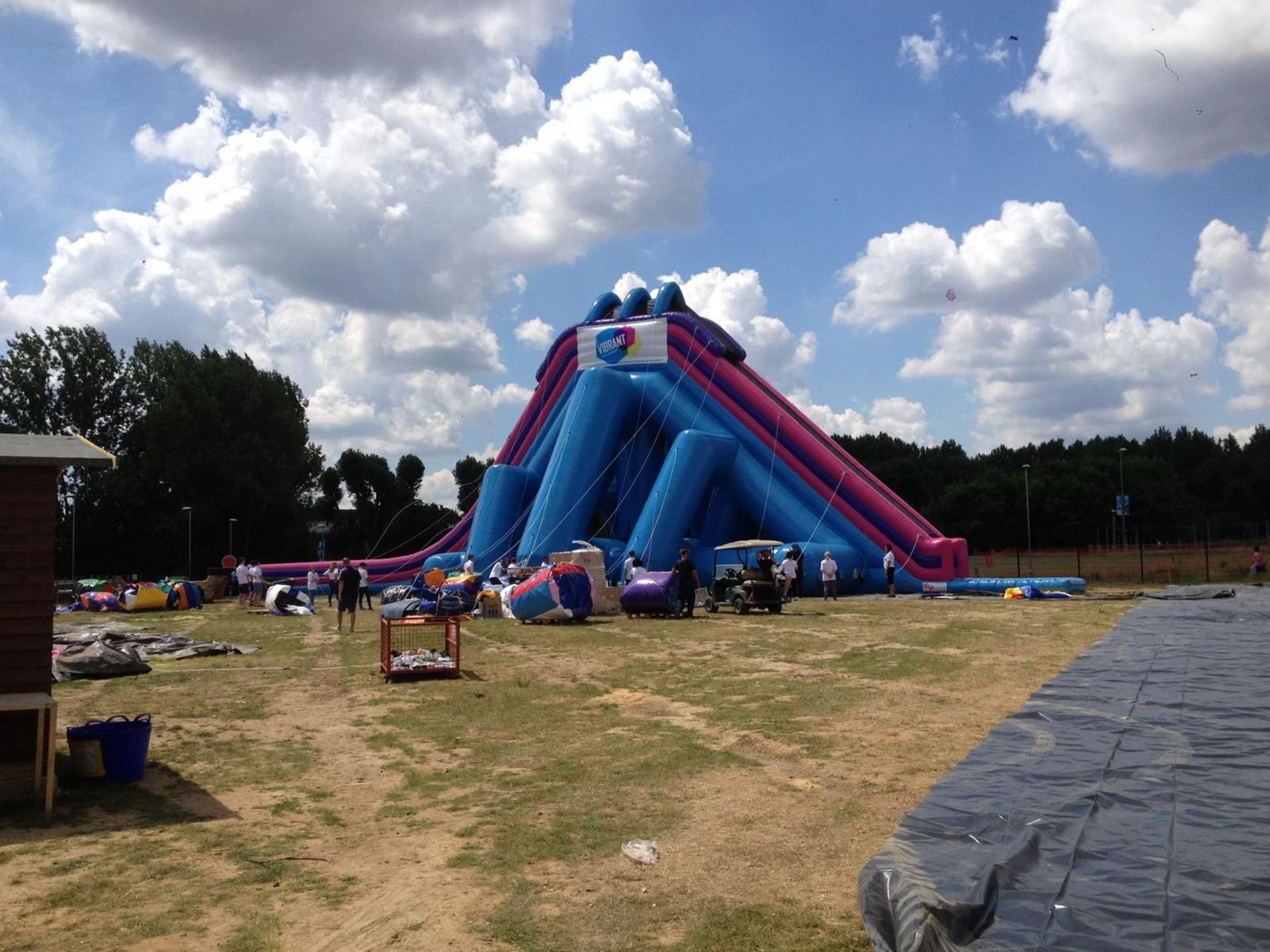 MEGA DESCENT INFLATABLE SLIDE . INCLUDES BLOWER. SOURCED FROM COUNCIL PROJECT. BELIEVED PURCHASED NE - Image 8 of 8