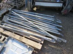 16 X TEMPORARY FENCE SUPPORT STRUTS. THIS LOT IS SOLD UNDER THE AUCTIONEERS MARGIN SCHEME, THEREFORE