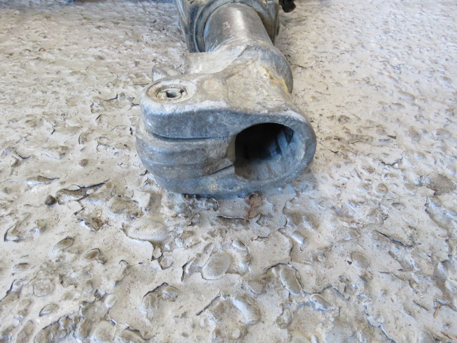 SULLAIR ANTI VIBE AIR BREAKER. DIRECT FROM A LOCAL GROUNDWORKS COMPANY AS PART OF THEIR RESTRUCTU - Image 3 of 3