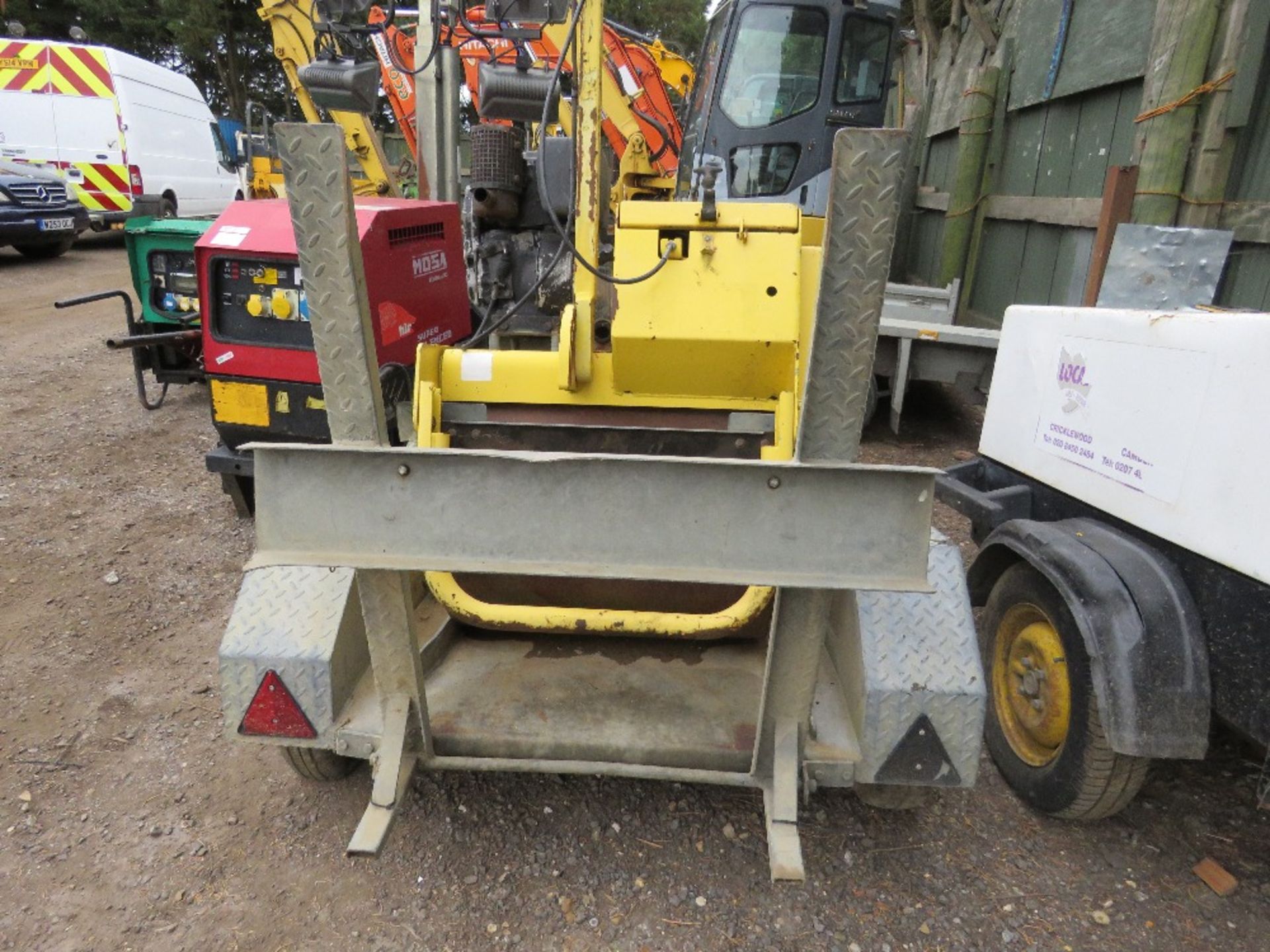 BOMAG HANDLE START ROLLER ON A TRAILER..NO HANDLE THEREFORE UNTESTED. - Image 6 of 6