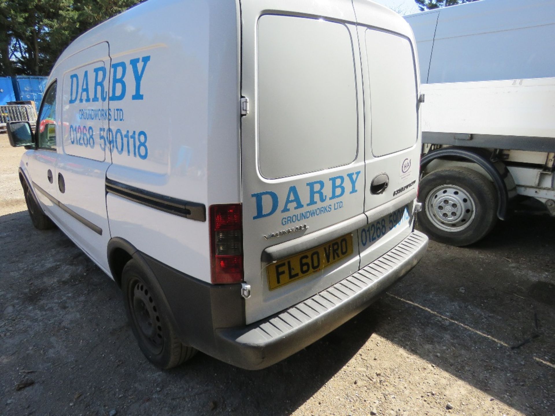 VAUXHALL COMBO VAN REG;FL60 VRO 166,373 WITH V5 TESTED TILL OCTOBER 2022. WHEN TESTED WAS SEEN T - Image 4 of 12