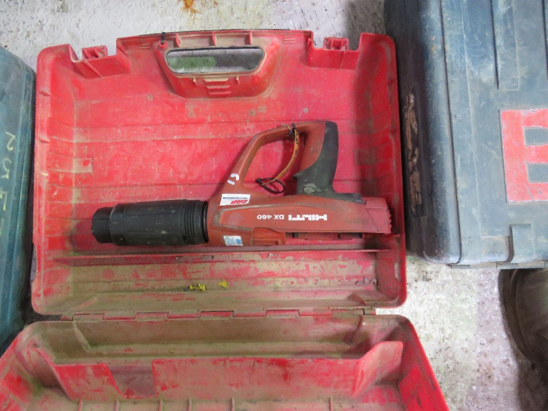 HILTI NAIL GUN FOR SPARES. - Image 2 of 3