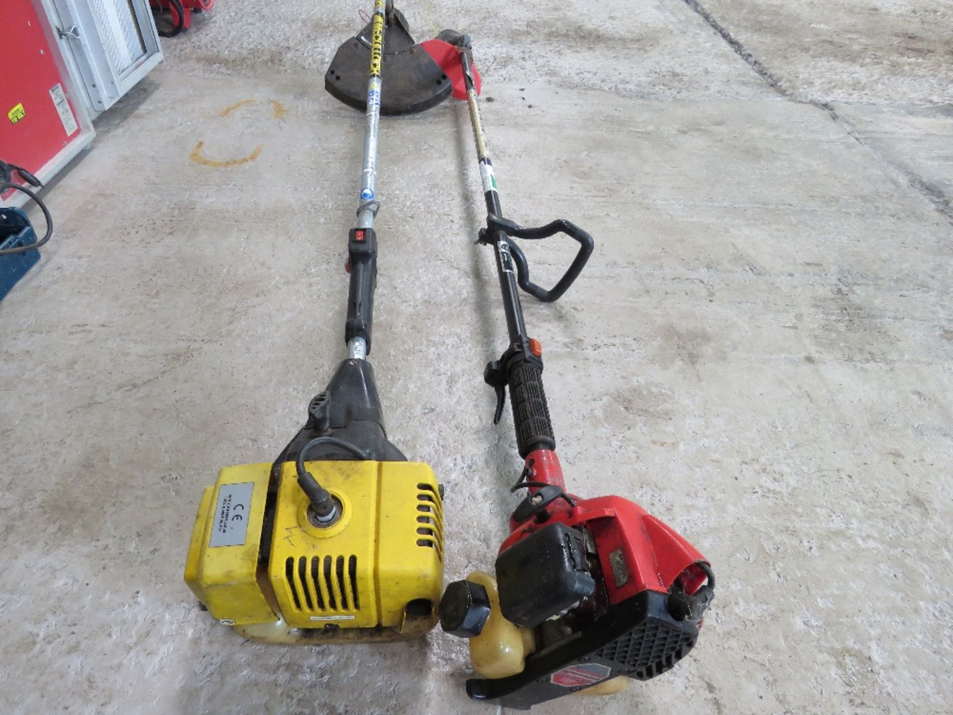 2 X PETROL ENGINED STRIMMERS. THIS LOT IS SOLD UNDER THE AUCTIONEERS MARGIN SCHEME, THEREFORE NO VAT - Image 4 of 4