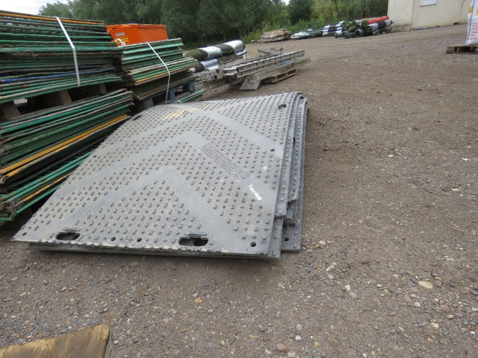 8 X PLASTIC ZIGMA GROUND SOLUTIONS TRACK MATS. THIS LOT IS SOLD UNDER THE AUCTIONEERS MARGIN SCHEME, - Image 3 of 5