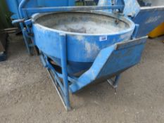 SMALL CRANE MOUNTED CONCRETE FUNNEL SKIP. DIRECT FROM A LOCAL GROUNDWORKS COMPANY AS PART OF THEI