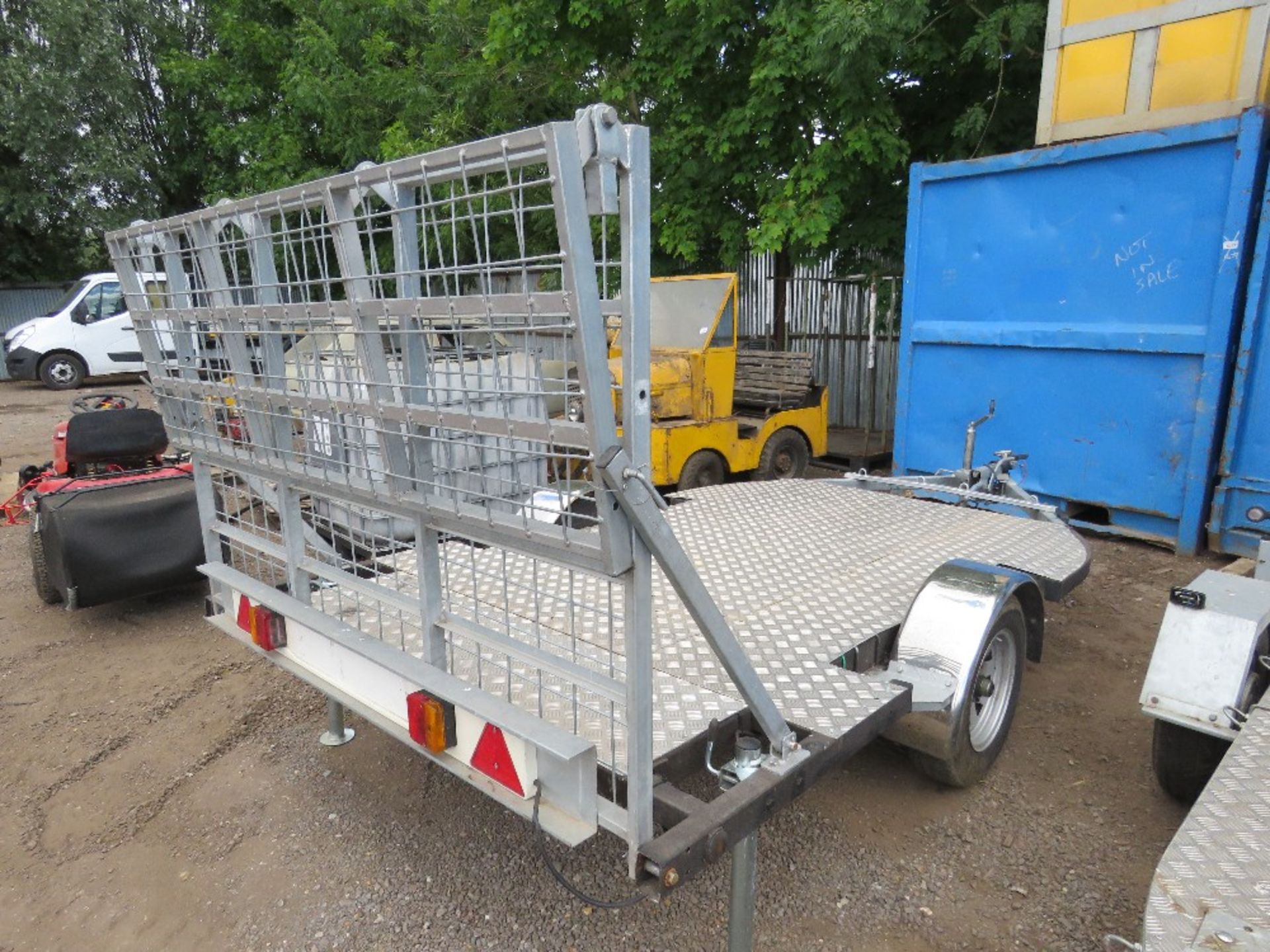 SINGLE AXLED QUAD BIKE / FLAT TRAILER 1.8M WIDE X 2.4M LENGTH BED APPROX. SOURCED FROM LIQUIDATION. - Image 3 of 6