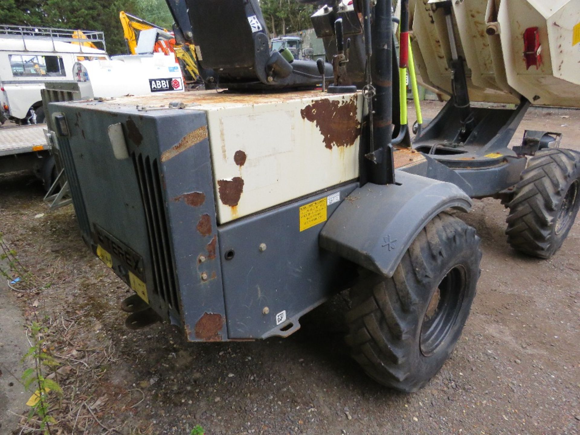 TEREX TA3 3 TONNE SWIVEL SKIP DUMPER, YEAR 2015 BUILD, 1190 REC HOURS. SN:SLBDDDKOEF6PB7528. WHEN TE - Image 8 of 11