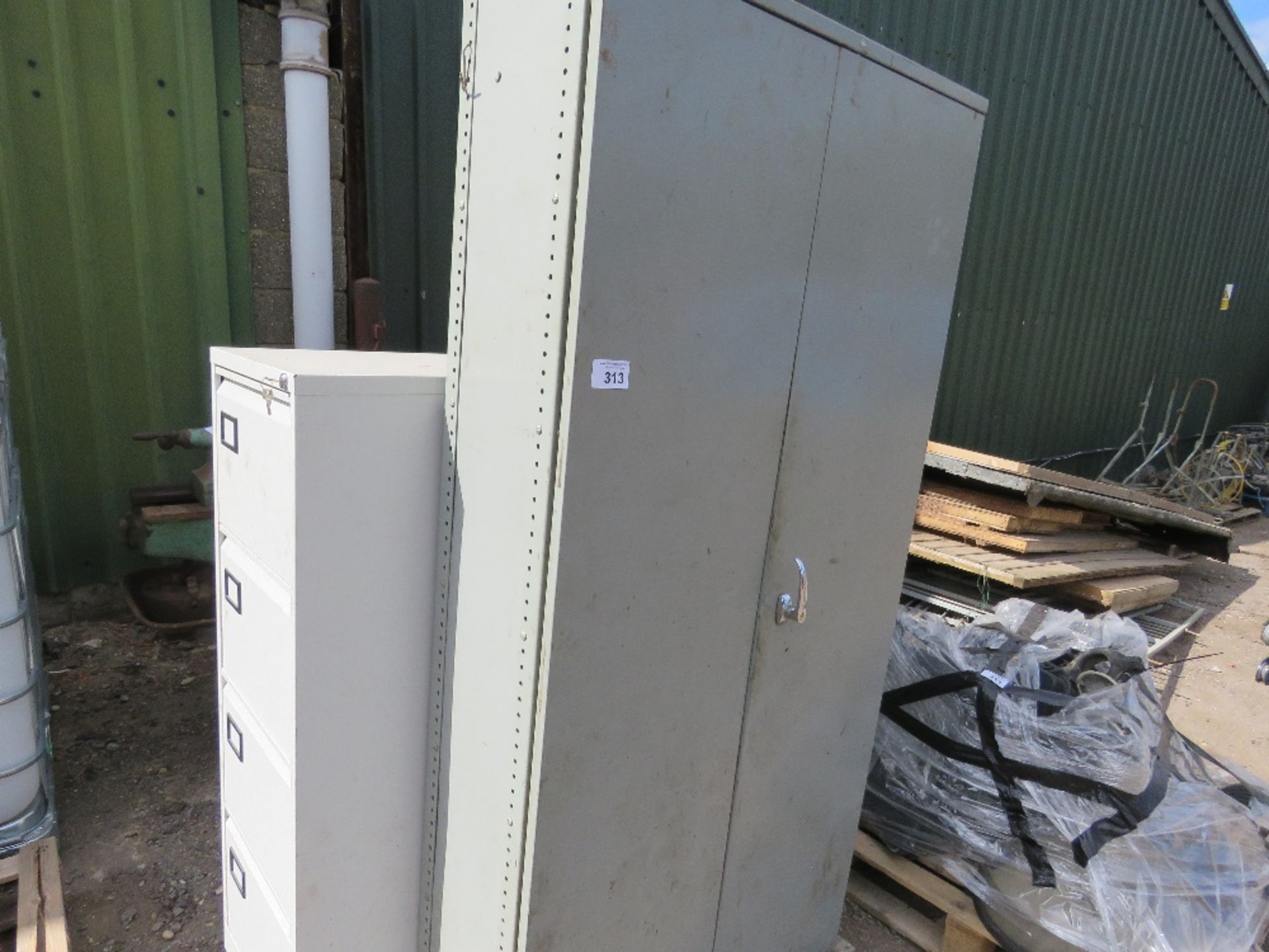 3 X WORKSHOP CABINETS. THIS LOT IS SOLD UNDER THE AUCTIONEERS MARGIN SCHEME, THEREFORE NO VAT WILL B