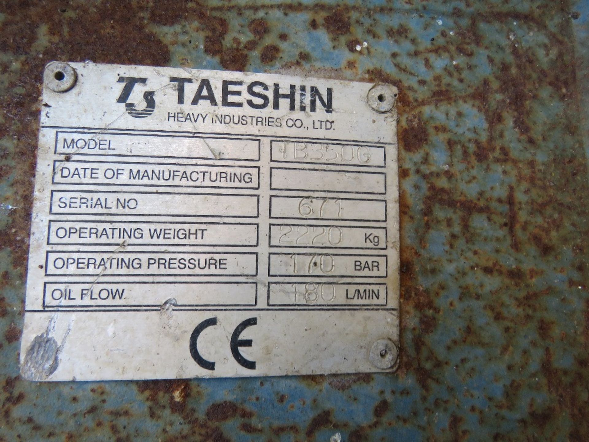 TAESHIN TB350G EXCAVATOR BREAKER ON 80MM PINS. 2220KG OPERATING WEIGHT. SN:671. THIS LOT IS SOLD UND - Image 3 of 5