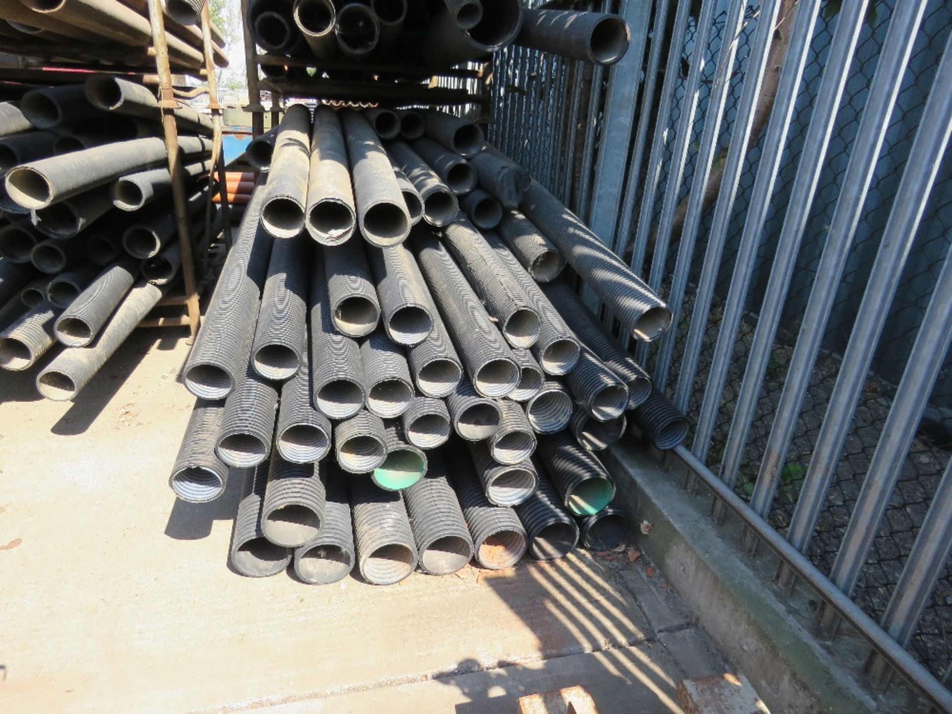 8 X LARGE STILLAGES OF PLASTIC DRAINAGE AND DUCTING PIPES. LOT LOCATION: SS13 1EF, BASILDON, ESSEX. - Image 10 of 14