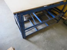 2 X LIGHTWEIGHT BLUE FRAMED BENCHES. LOT LOCATION: SS13 1EF, BASILDON, ESSEX.