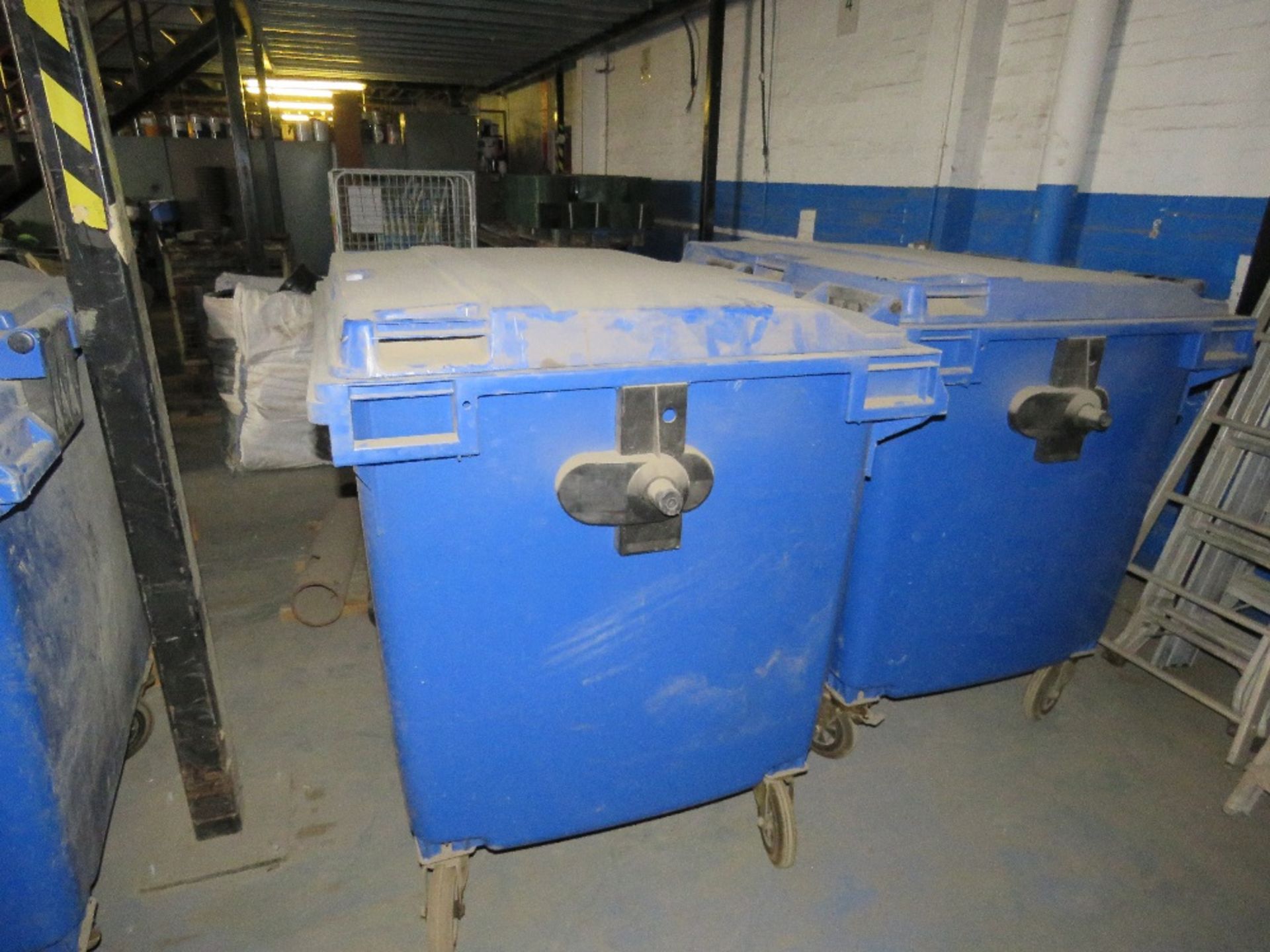 3 X BLUE WHEELED WASTE BINS, EMPTY. LOT LOCATION: SS13 1EF, BASILDON, ESSEX. - Image 2 of 2