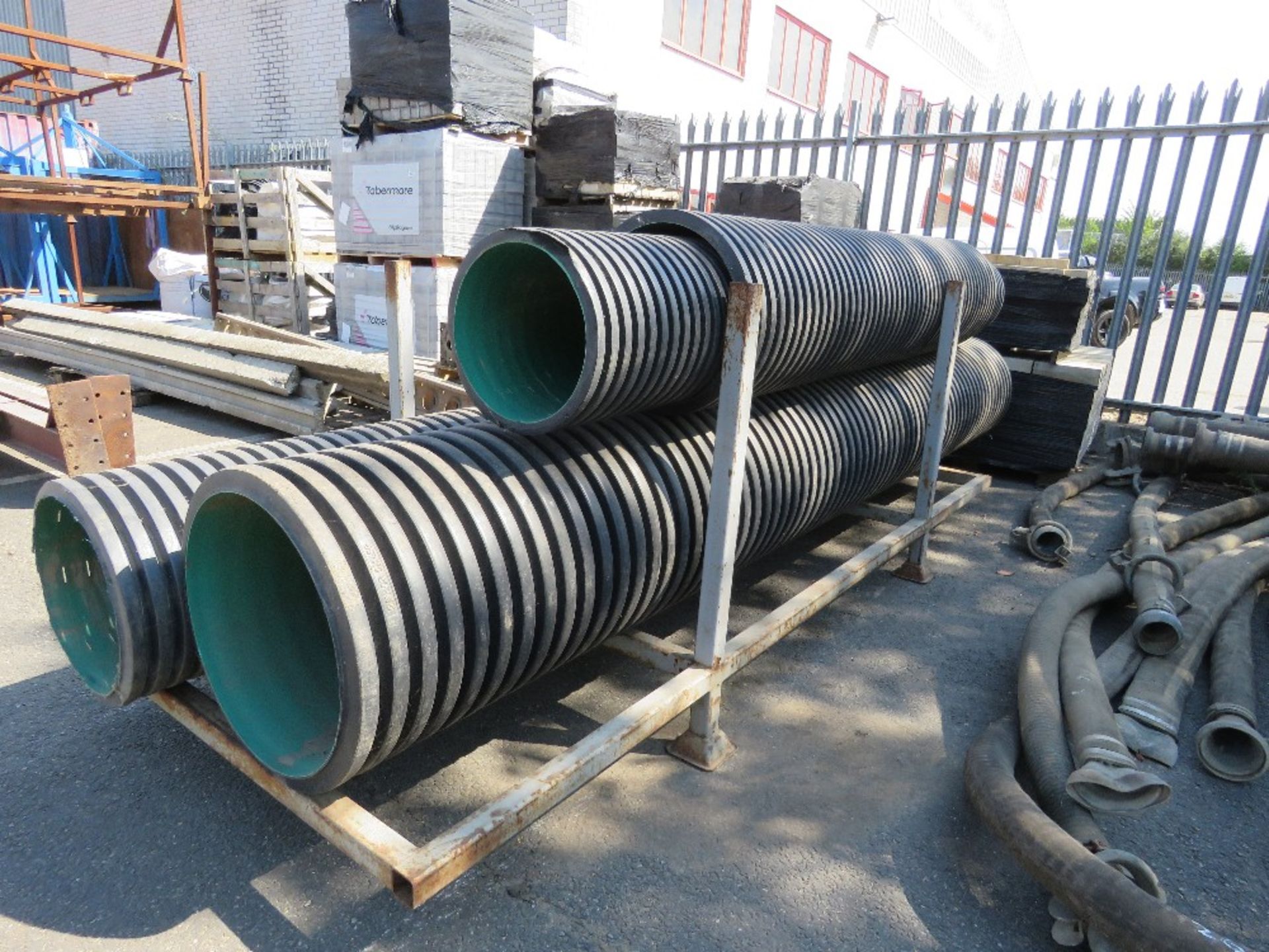 5 X ASSORTED DRAINAGE / CULVERT PIPES 5-12FT LENGTH APPROX. LOT LOCATION: SS13 1EF, BASILDON, ESSEX. - Image 3 of 3