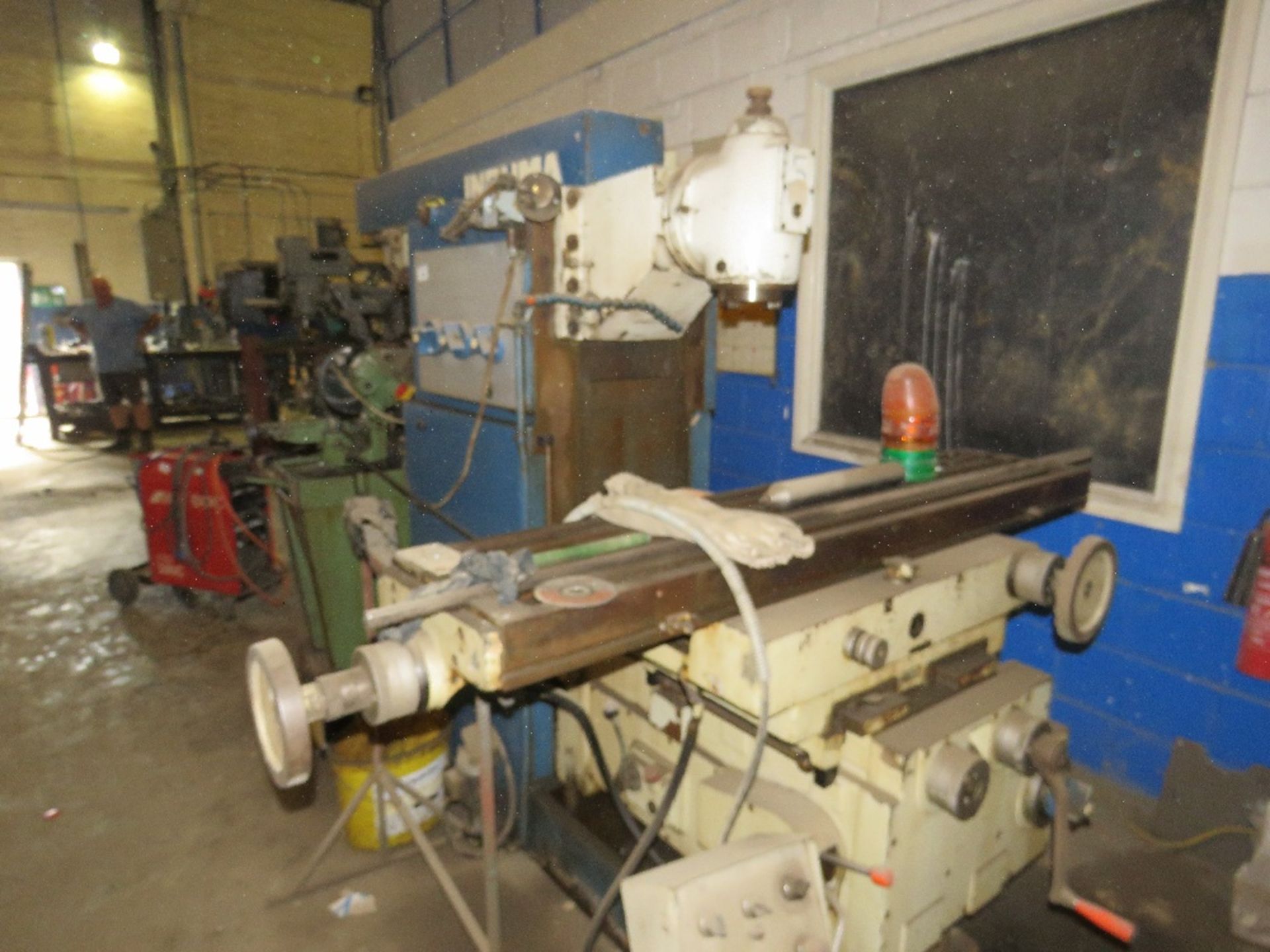 INDUMA UNIVERSAL MILLING MACHINE. LOT LOCATION: SS13 1EF, BASILDON, ESSEX. THIS LOT IS SOLD UNDER - Image 9 of 10