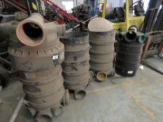 4 X PLASTIC MANHOLES. LOT LOCATION: SS13 1EF, BASILDON, ESSEX.