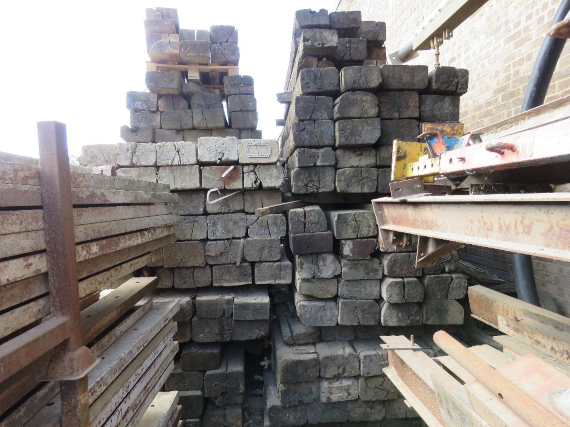 STACK CONTAINING SLEEPERS AND HEAVY TIMBERS ETC, APPROXIMATELY 130 NO LENGTHS IN TOTAL. LOT LOCATIO - Image 4 of 5