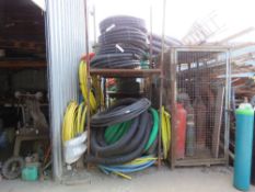 ASSORTED WATER AND DRAINAGE PIPES. LOT LOCATION: SS13 1EF, BASILDON, ESSEX.