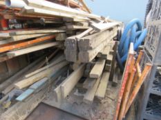 LARGE QUANTITY OF ASSORTED CONSTRUCTION TIMBER. LOT LOCATION: SS13 1EF, BASILDON, ESSEX.