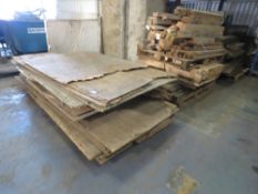 USED TIMBER BOARDS PLUS ASSORTED TIMBER. LOT LOCATION: SS13 1EF, BASILDON, ESSEX.