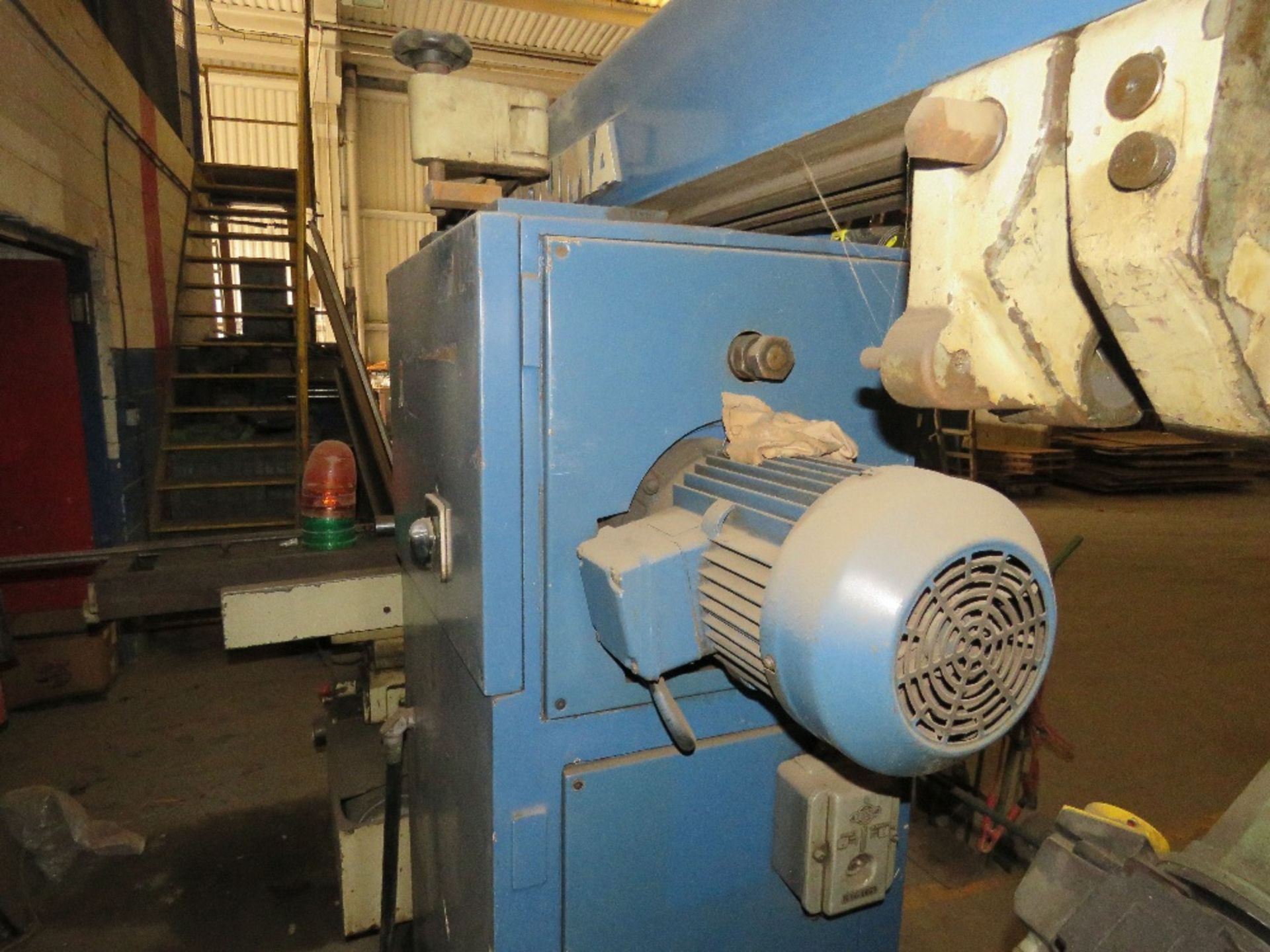 INDUMA UNIVERSAL MILLING MACHINE. LOT LOCATION: SS13 1EF, BASILDON, ESSEX. THIS LOT IS SOLD UNDER - Image 10 of 10