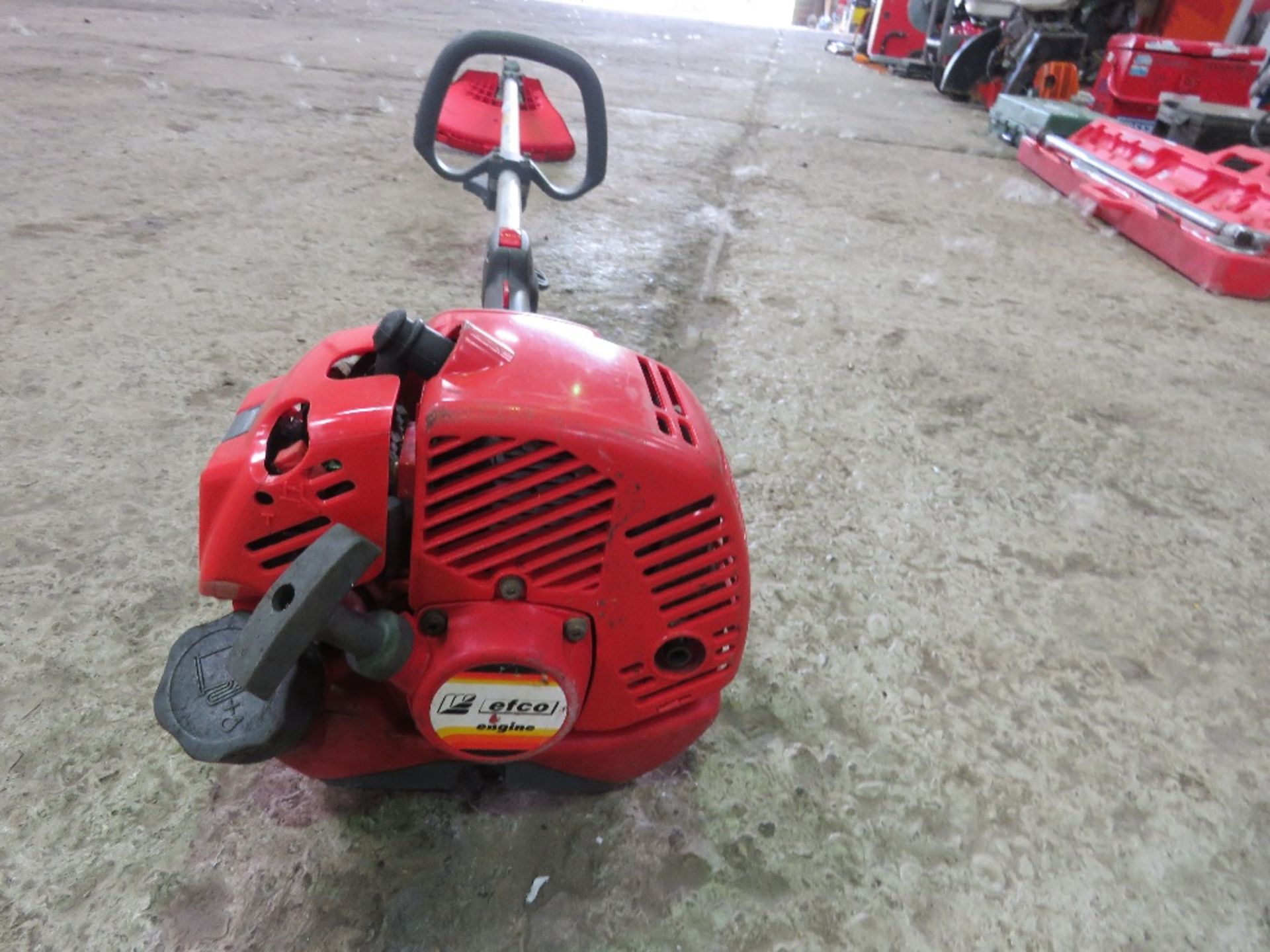 EFCO PETROL ENGINED STRIMMER. THIS LOT IS SOLD UNDER THE AUCTIONEERS MARGIN SCHEME, THEREFORE NO VAT - Image 2 of 7