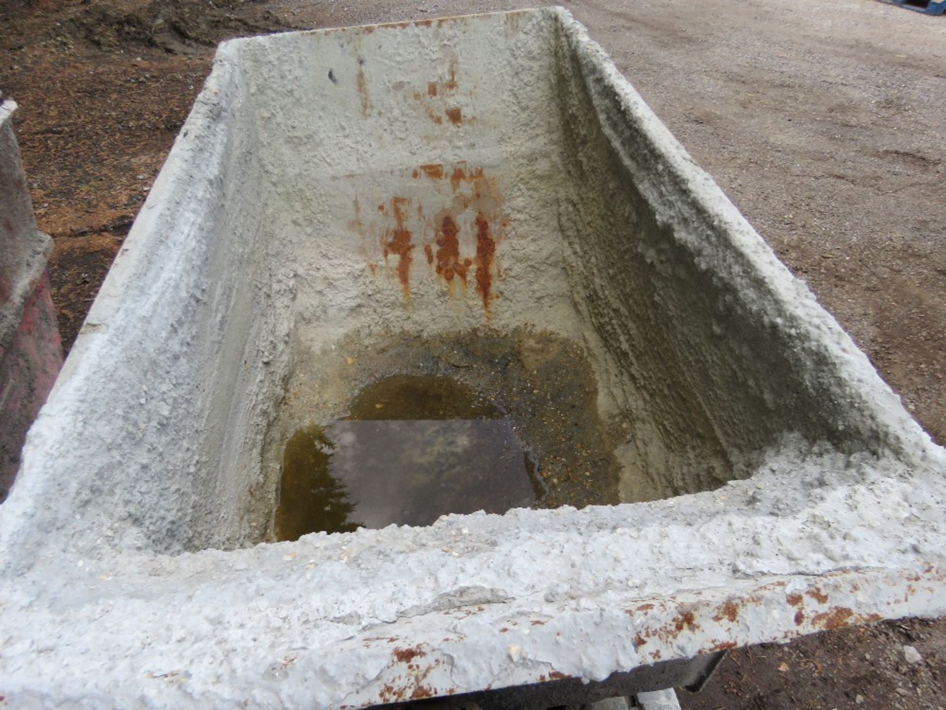 HINOWA HP800 PETROL ENGINED TRACKED DUMPER. BEEN STOOD FOR SOME TIME, UNTESTED, MAY REQUIRE ATTENTI - Image 2 of 4