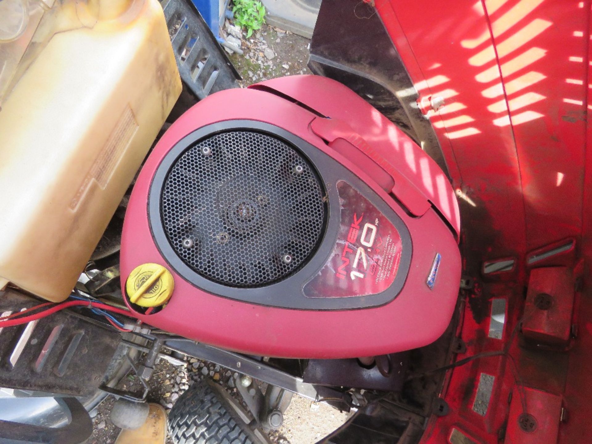 MOUNTFIELD HYDRO 1740H RIDE ON MOWER, NO SEAT. WHEN TESTED WAS SEEN TO TURN OVER BUT NOT STARTING?? - Image 3 of 3