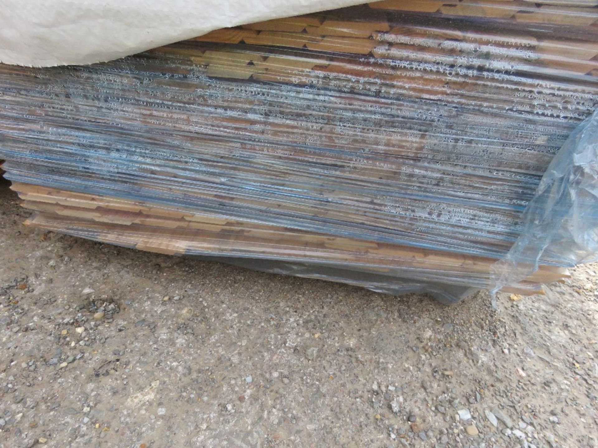 SMALL PACK OF UNTREATED SHIPLAP FENCE CLADDING TIMBER 1.83METRE LENGTH X 95MM WIDTH APPROX. - Image 2 of 3